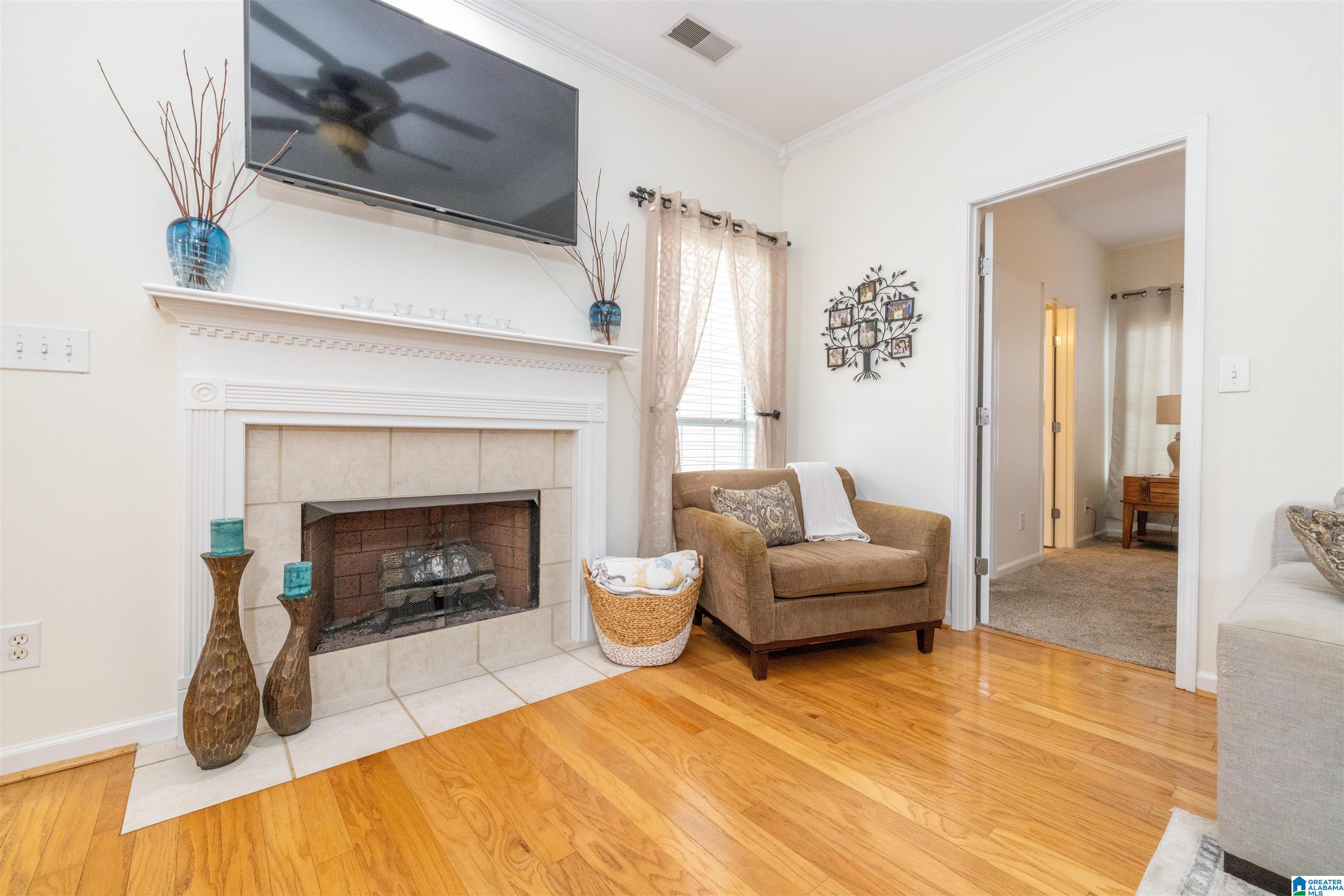 1068 WINDSOR PARKWAY