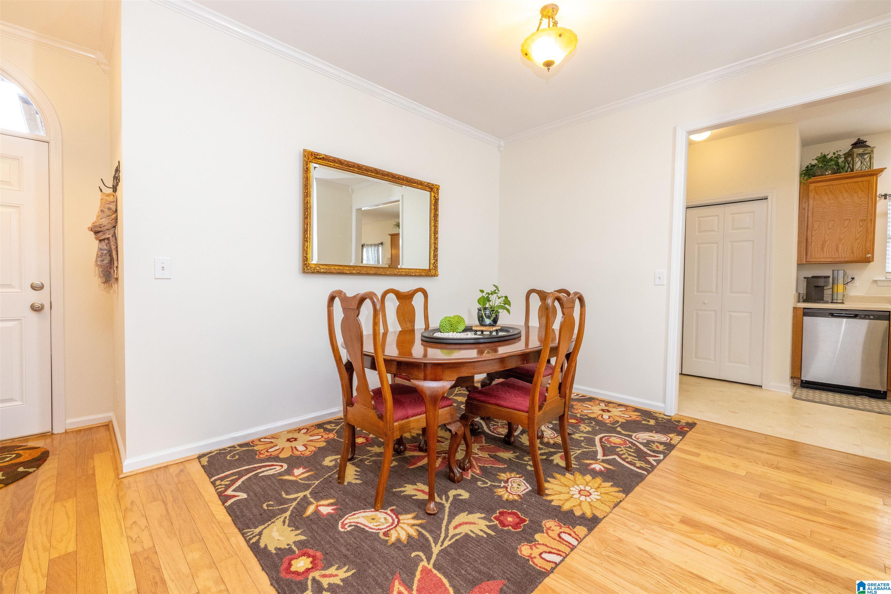 1068 WINDSOR PARKWAY