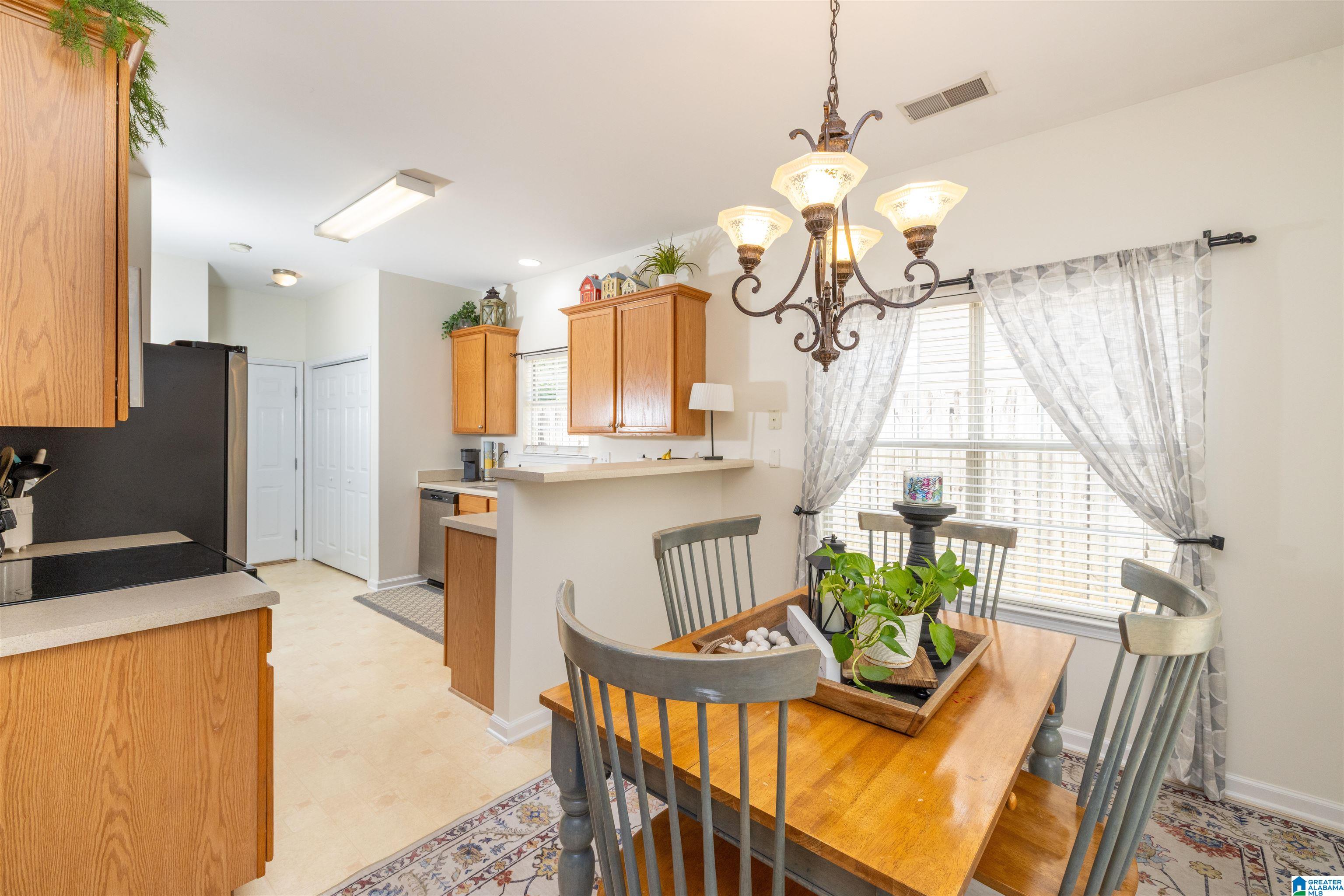 1068 WINDSOR PARKWAY