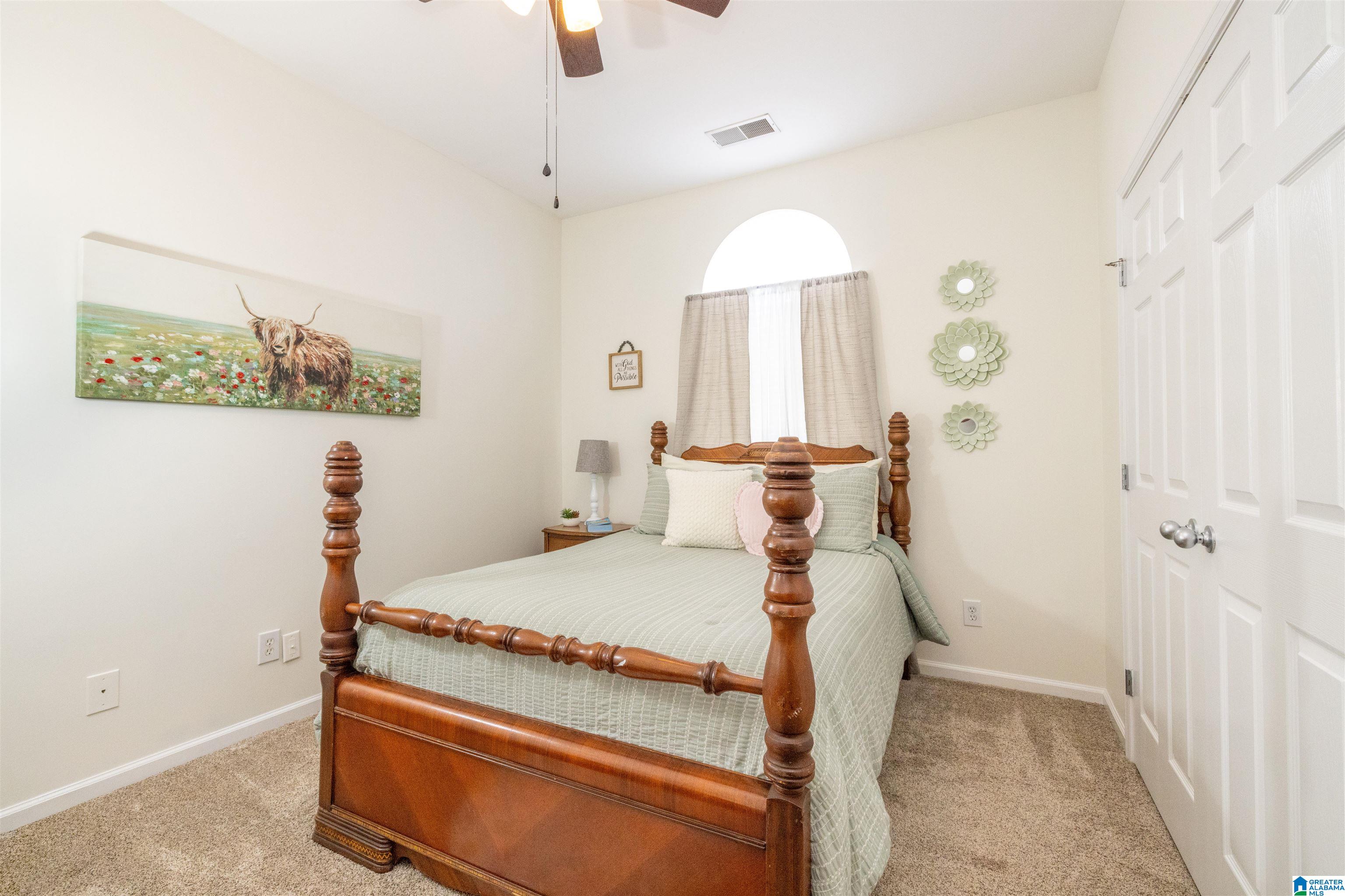 1068 WINDSOR PARKWAY