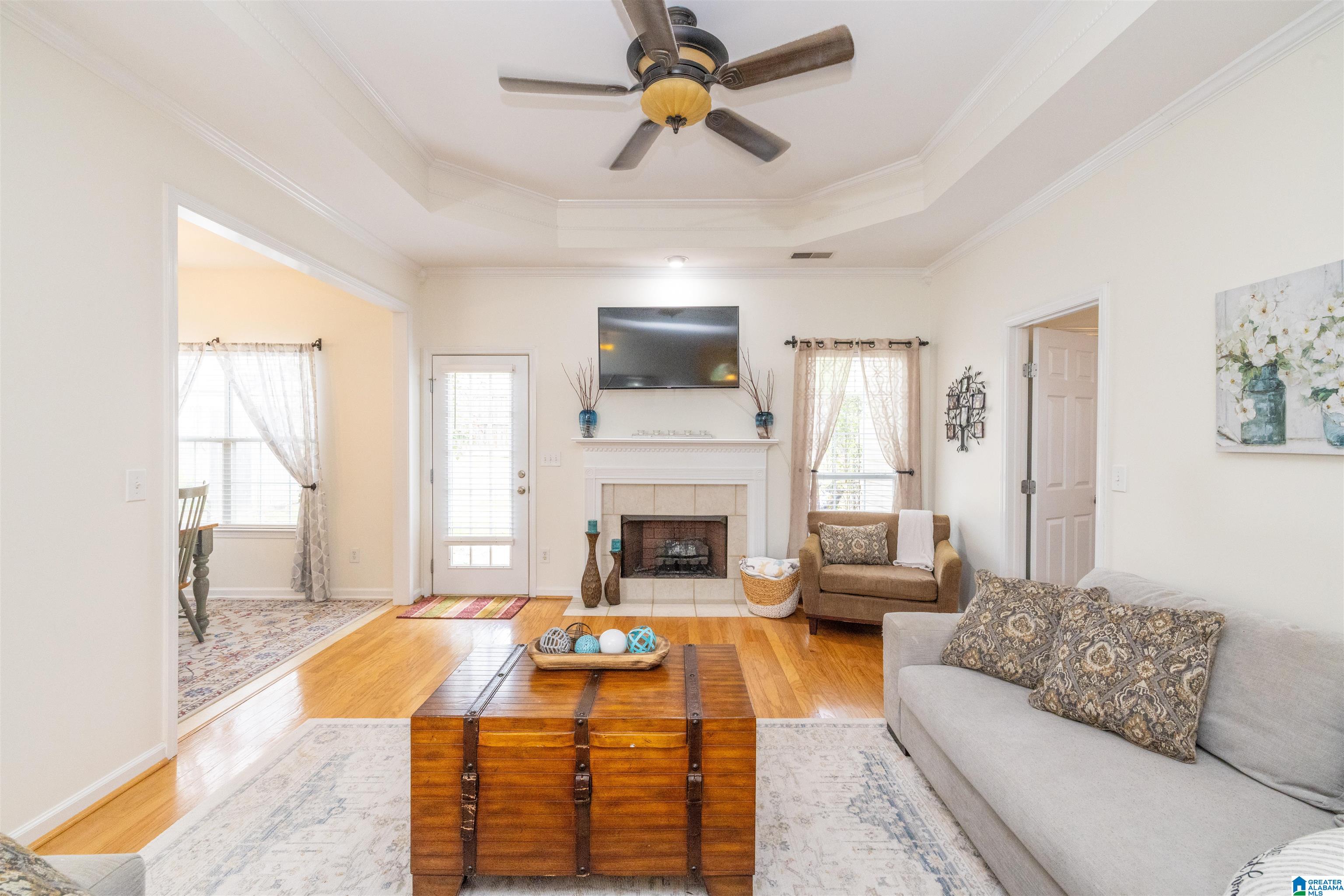1068 WINDSOR PARKWAY
