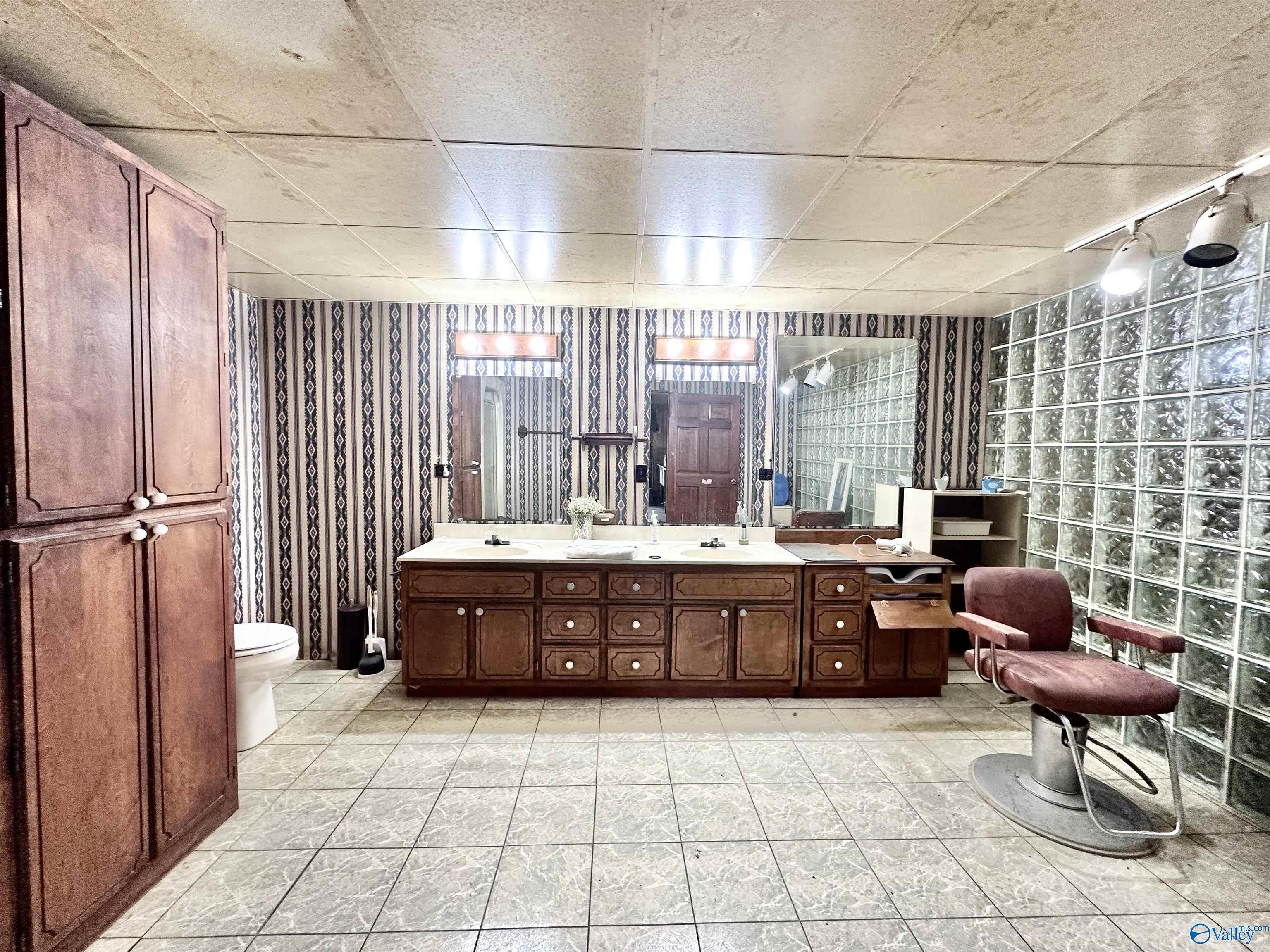 11300 State Highway 19