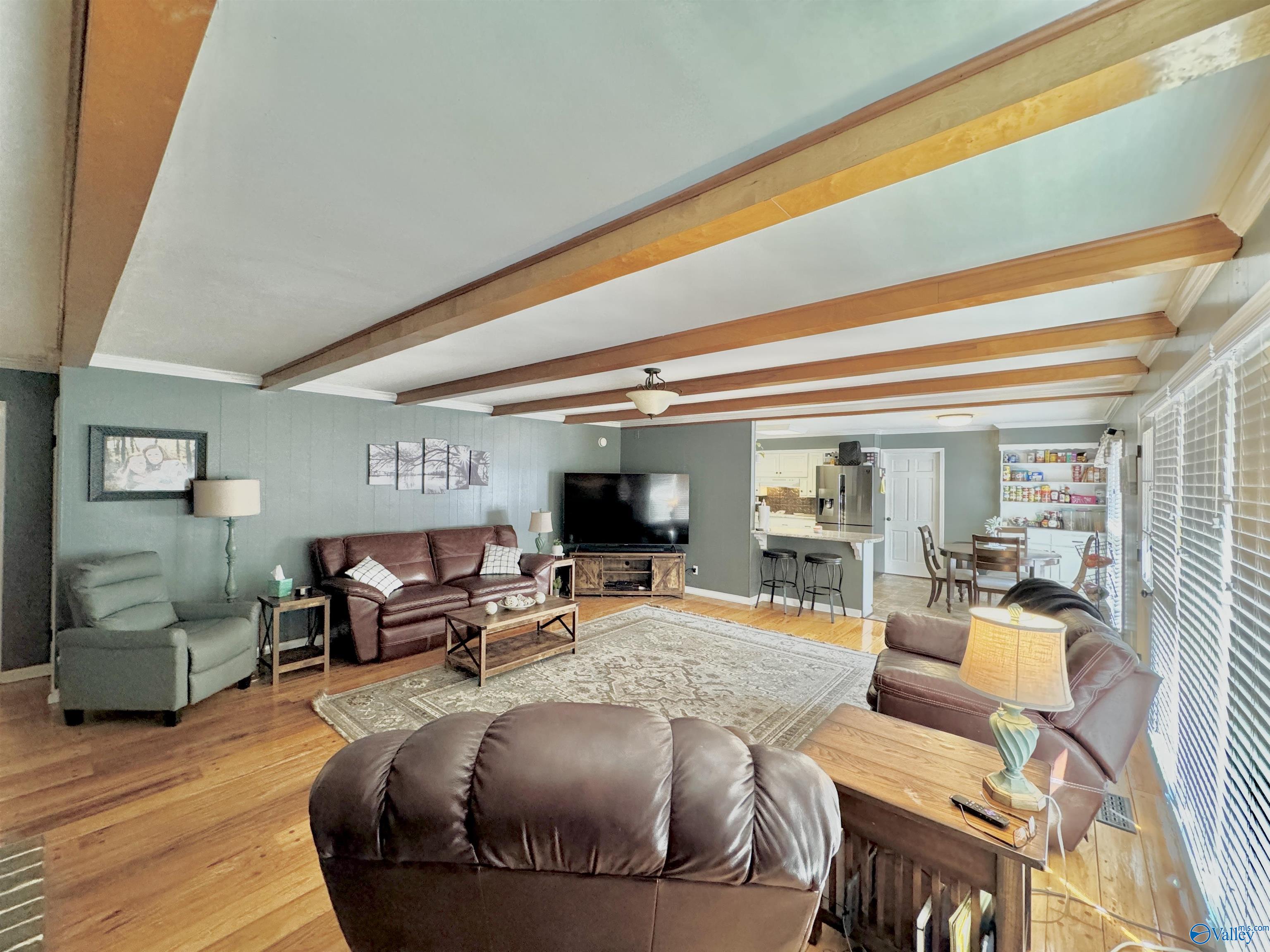 955 Military Street S