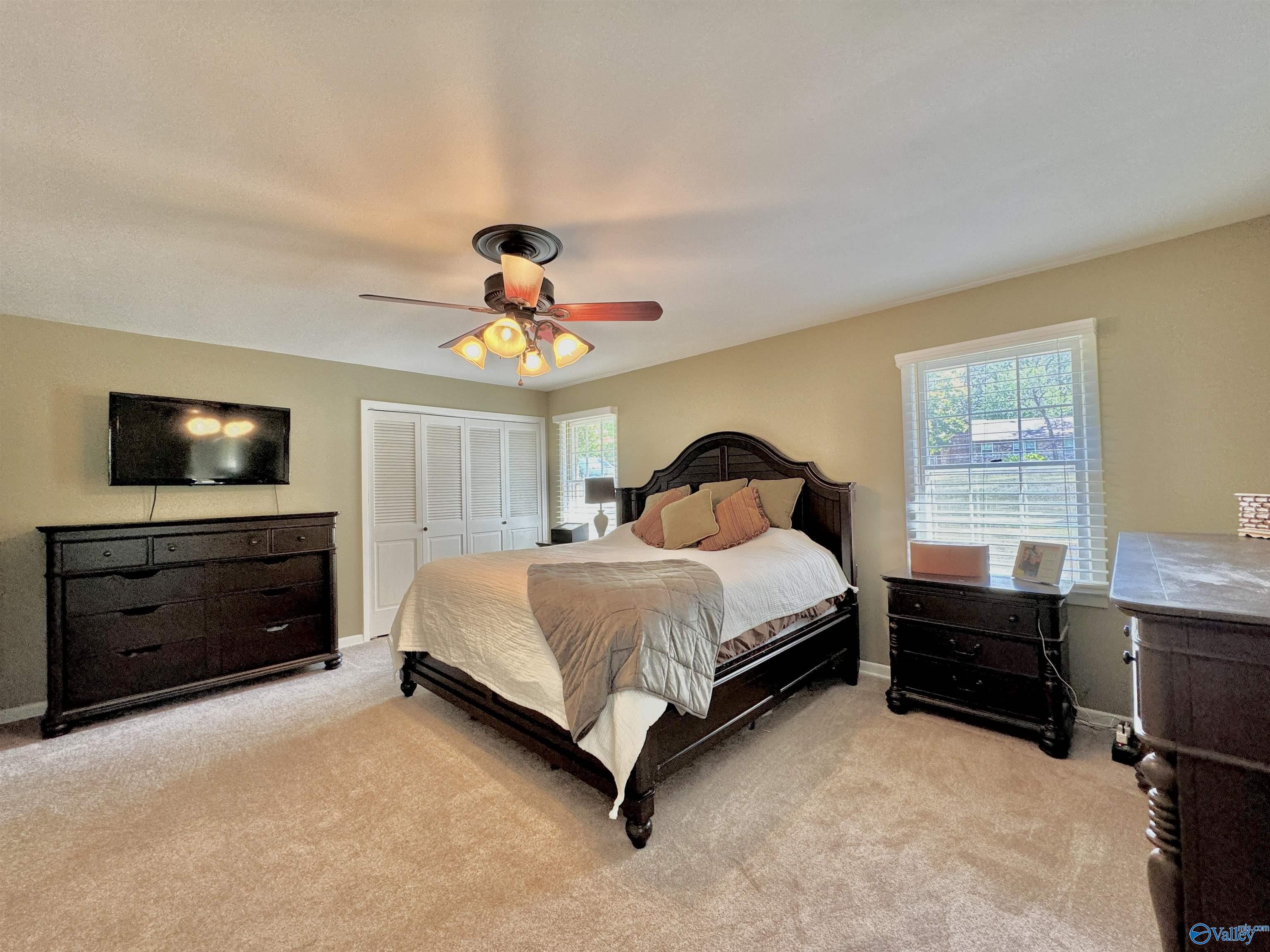 955 Military Street S