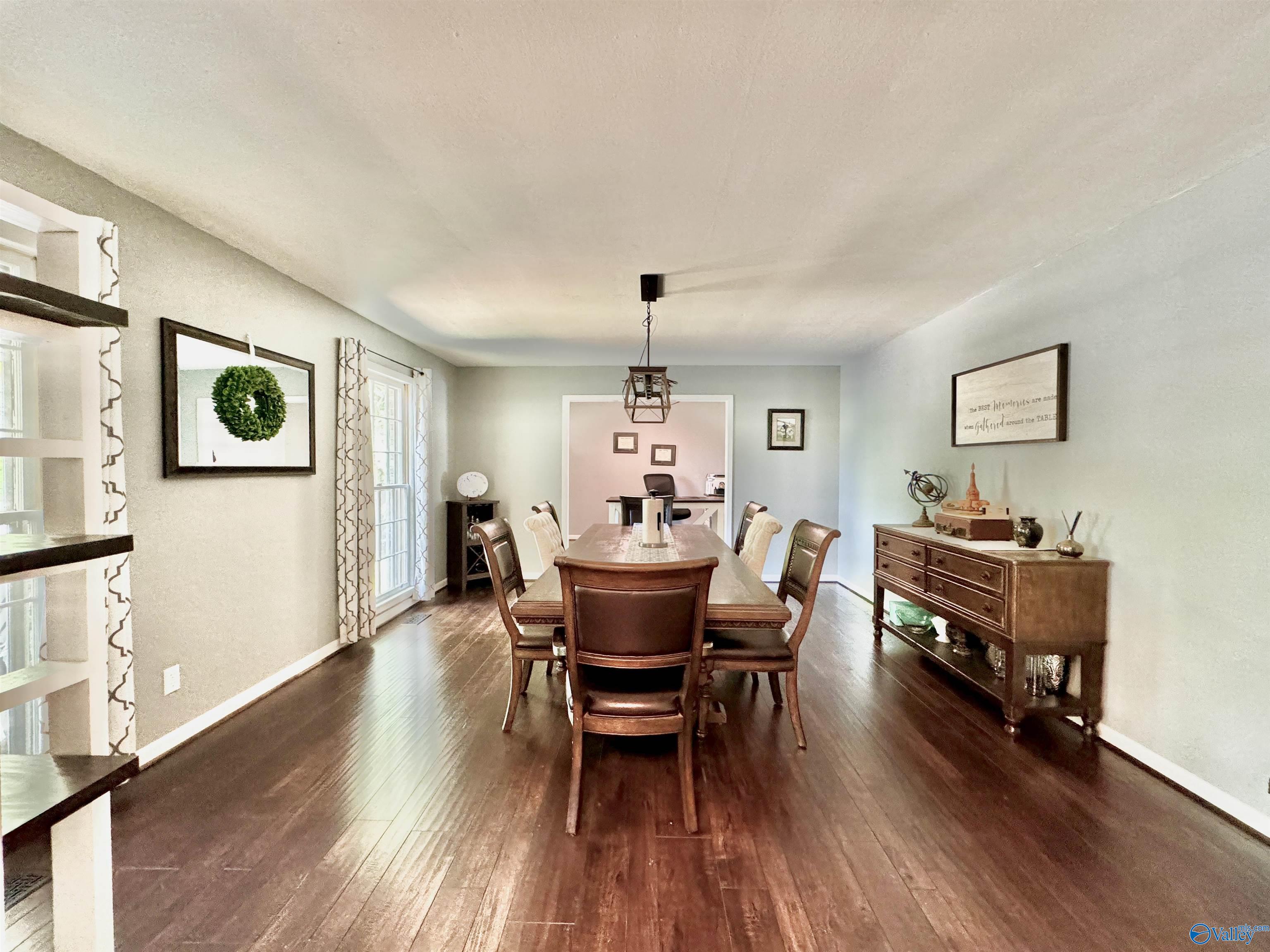 955 Military Street S