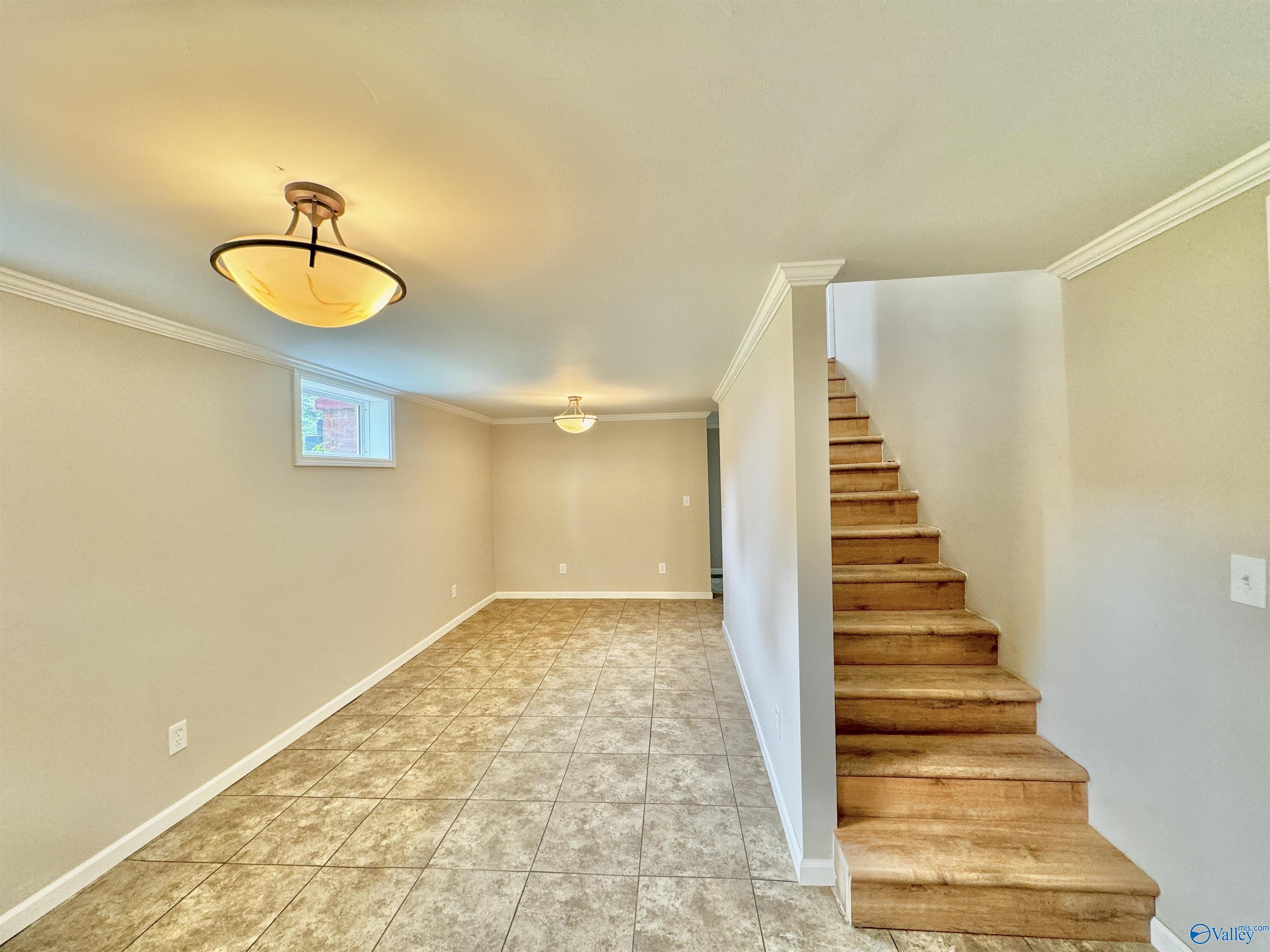 176 5th Avenue SE