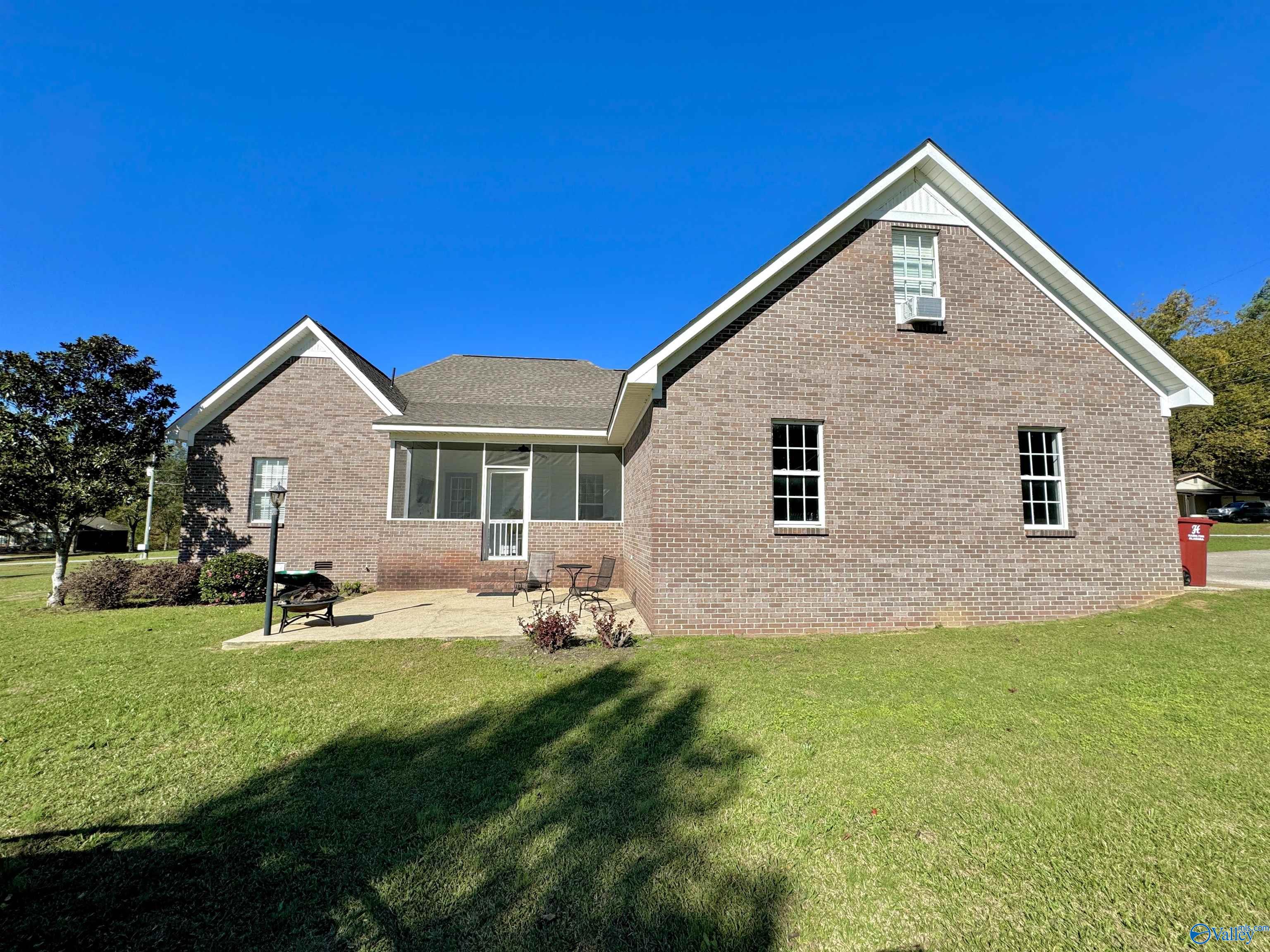 274 Crown Pointe Lane