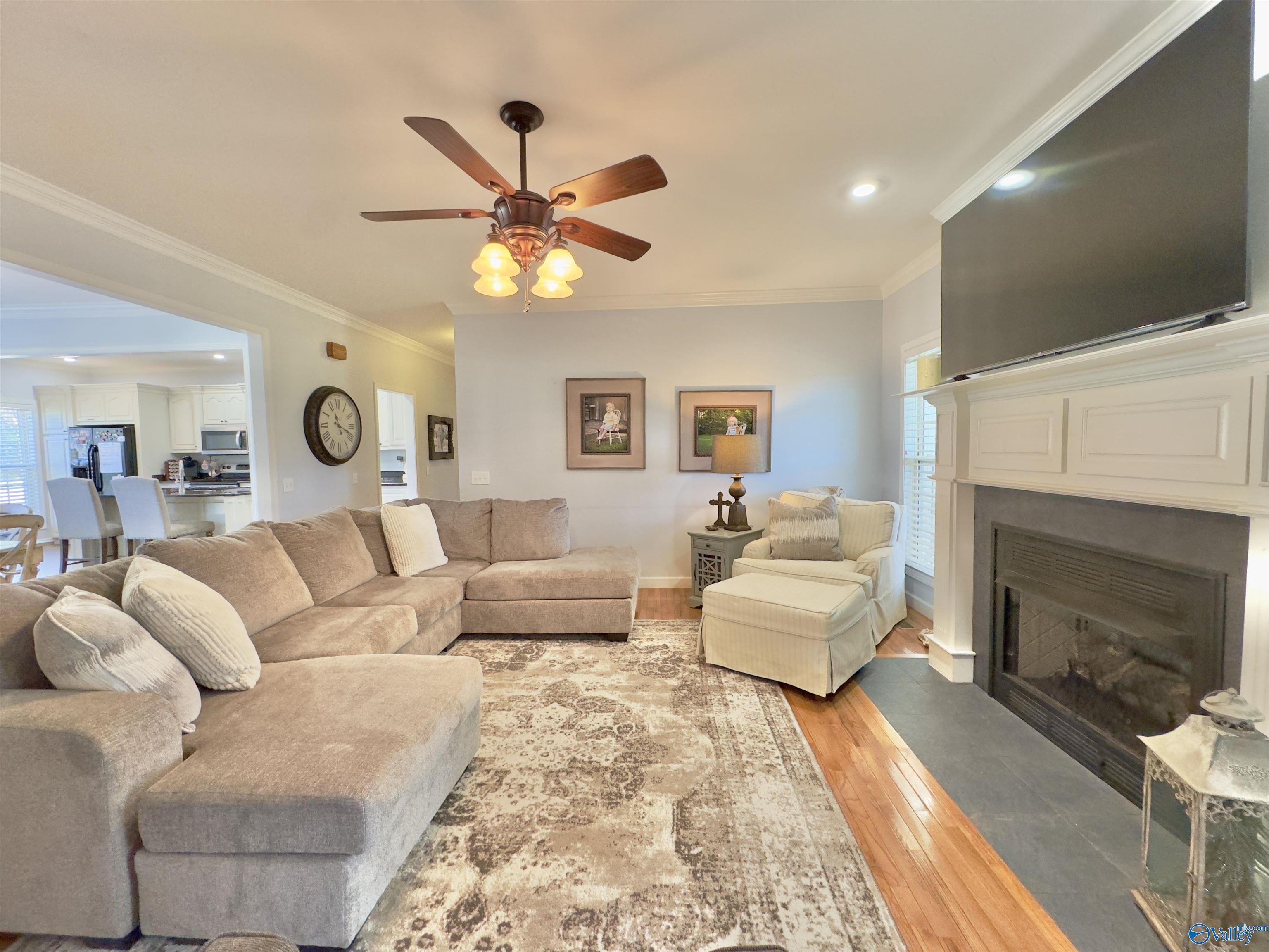 274 Crown Pointe Lane