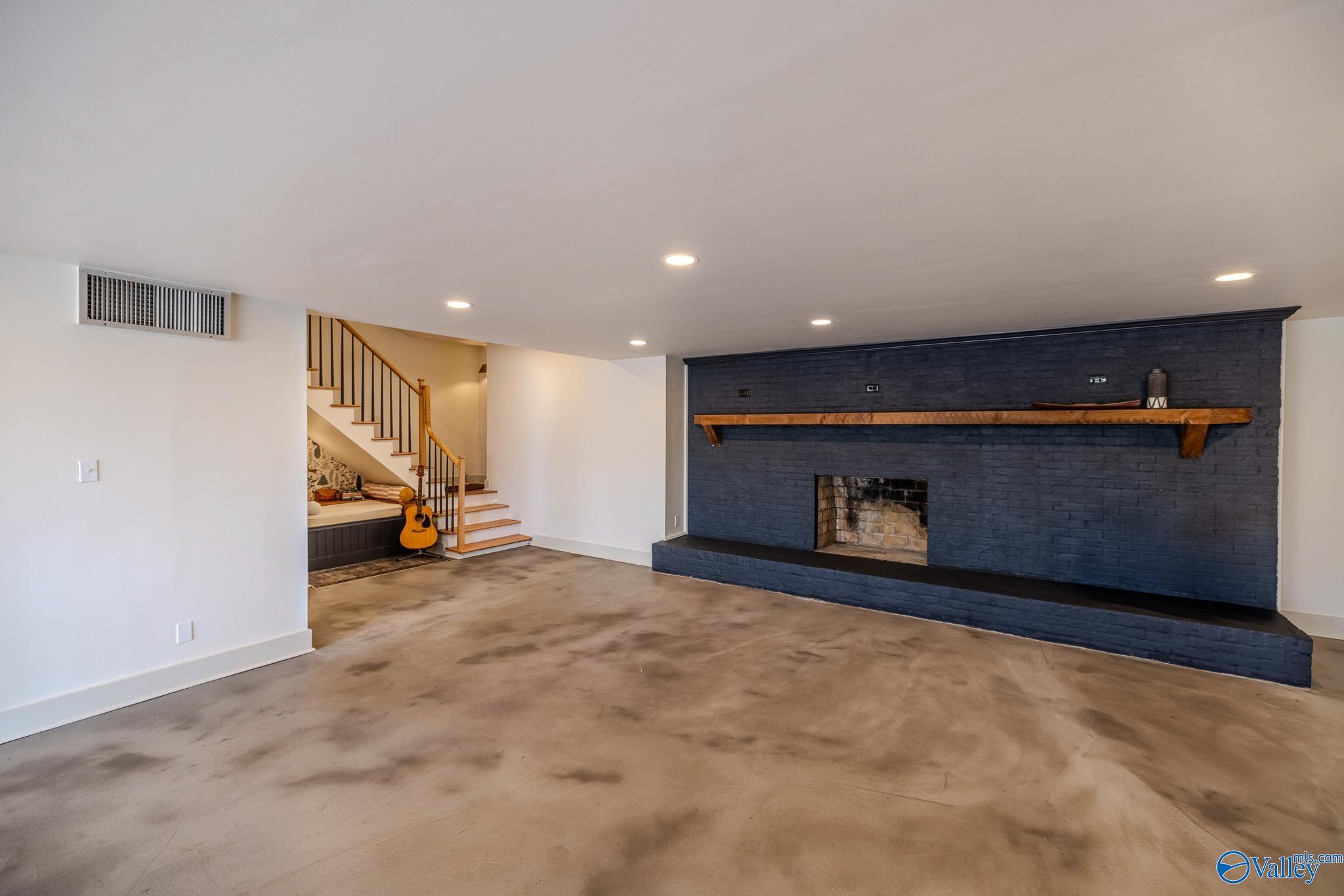 194 County Highway 1