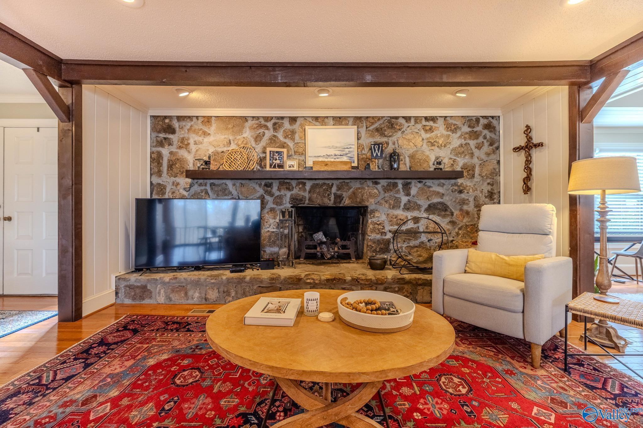 194 County Highway 1