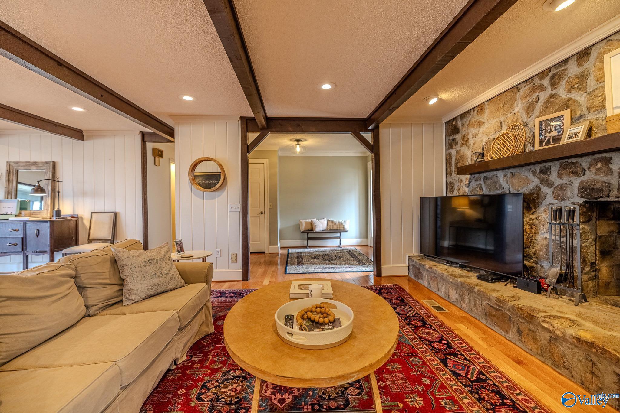 194 County Highway 1