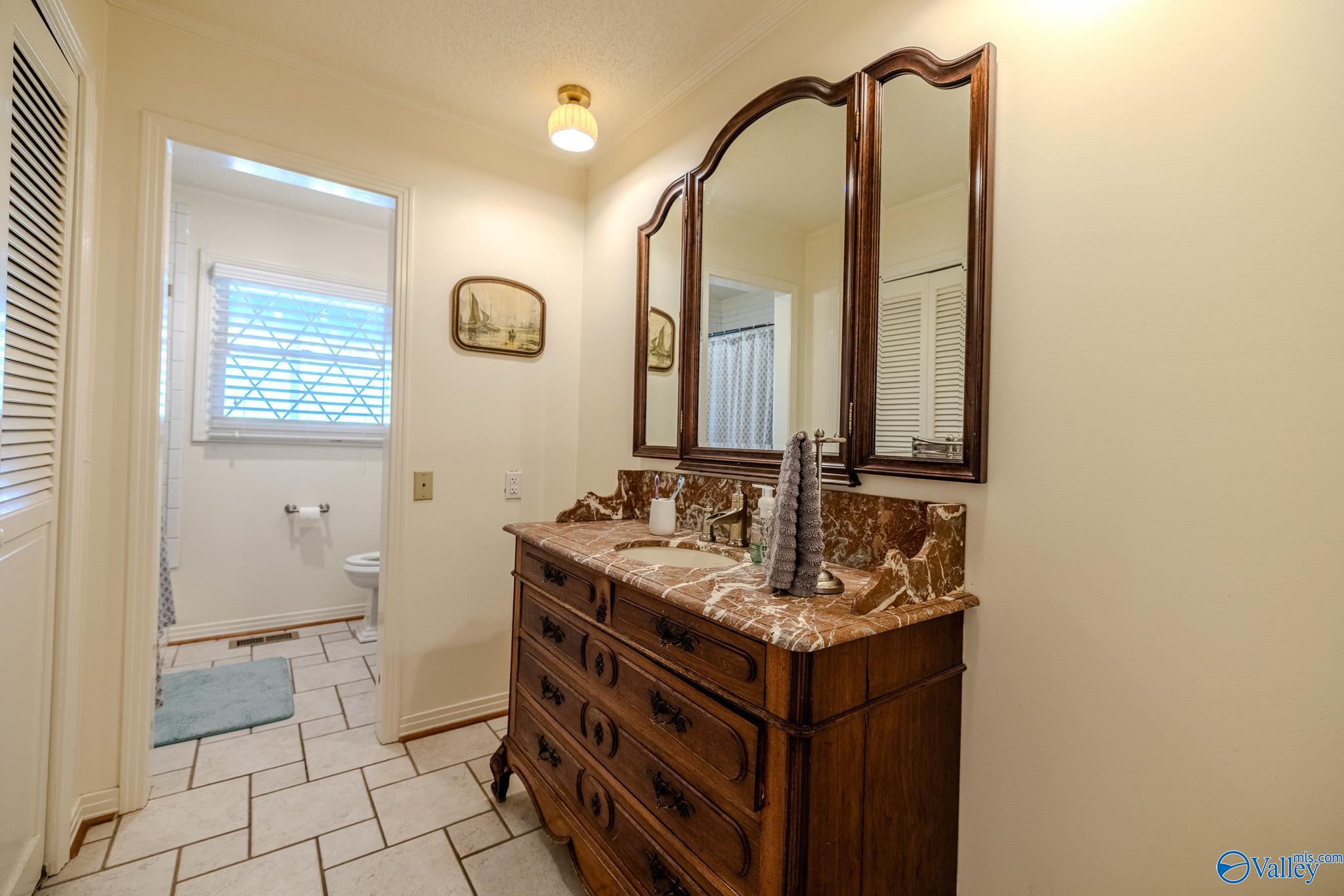 194 County Highway 1