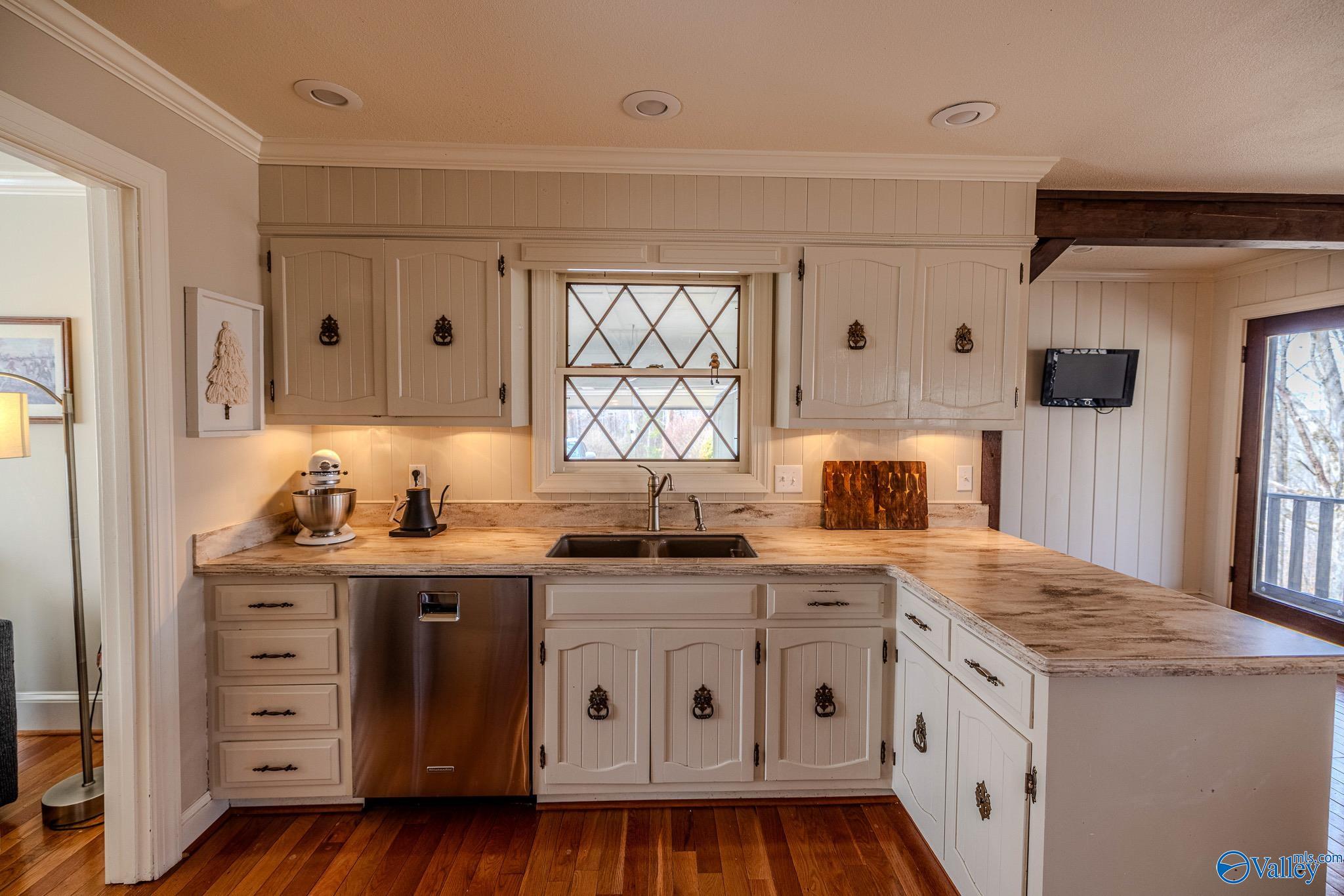 194 County Highway 1