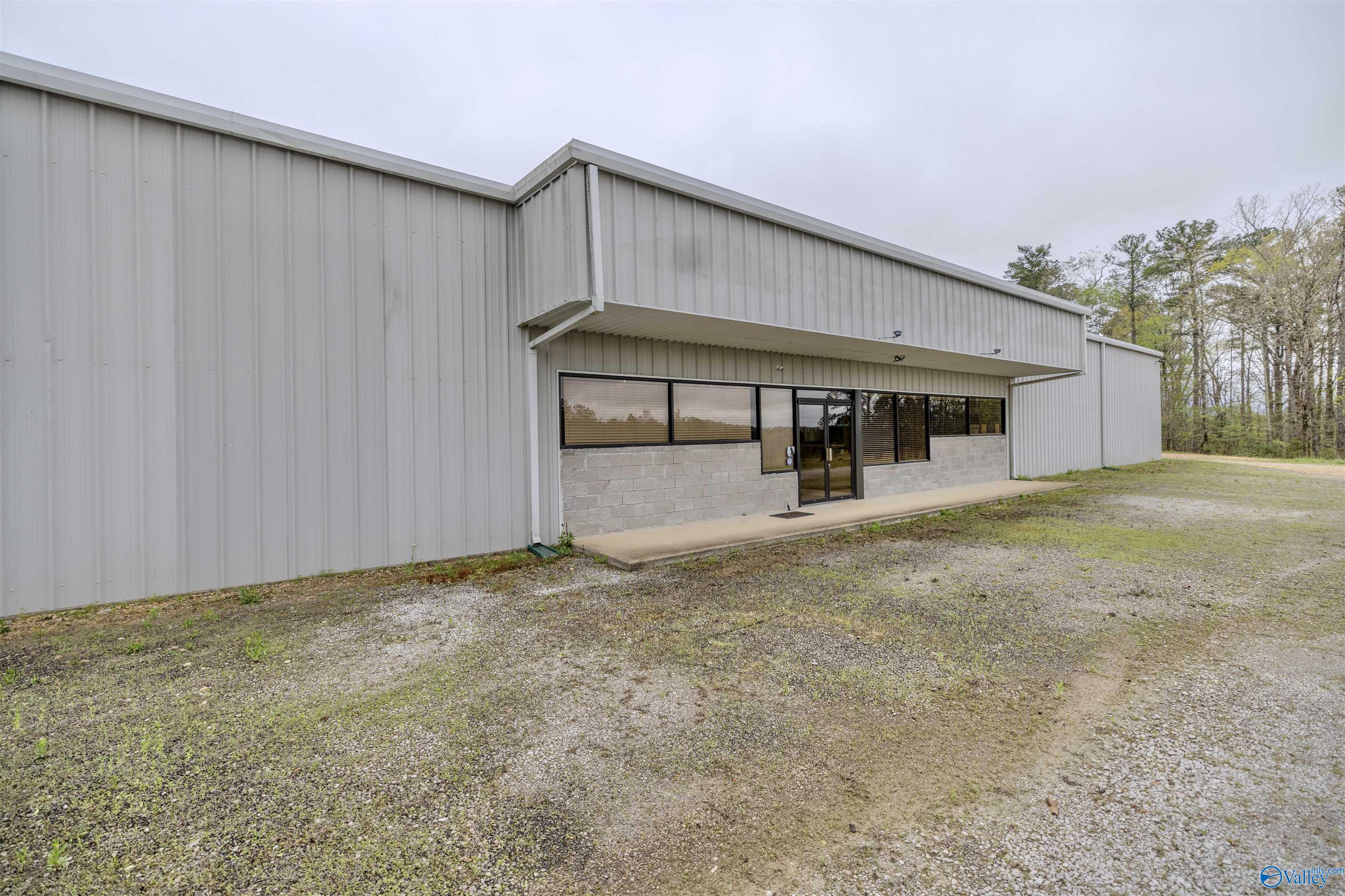 1600 Military Street N