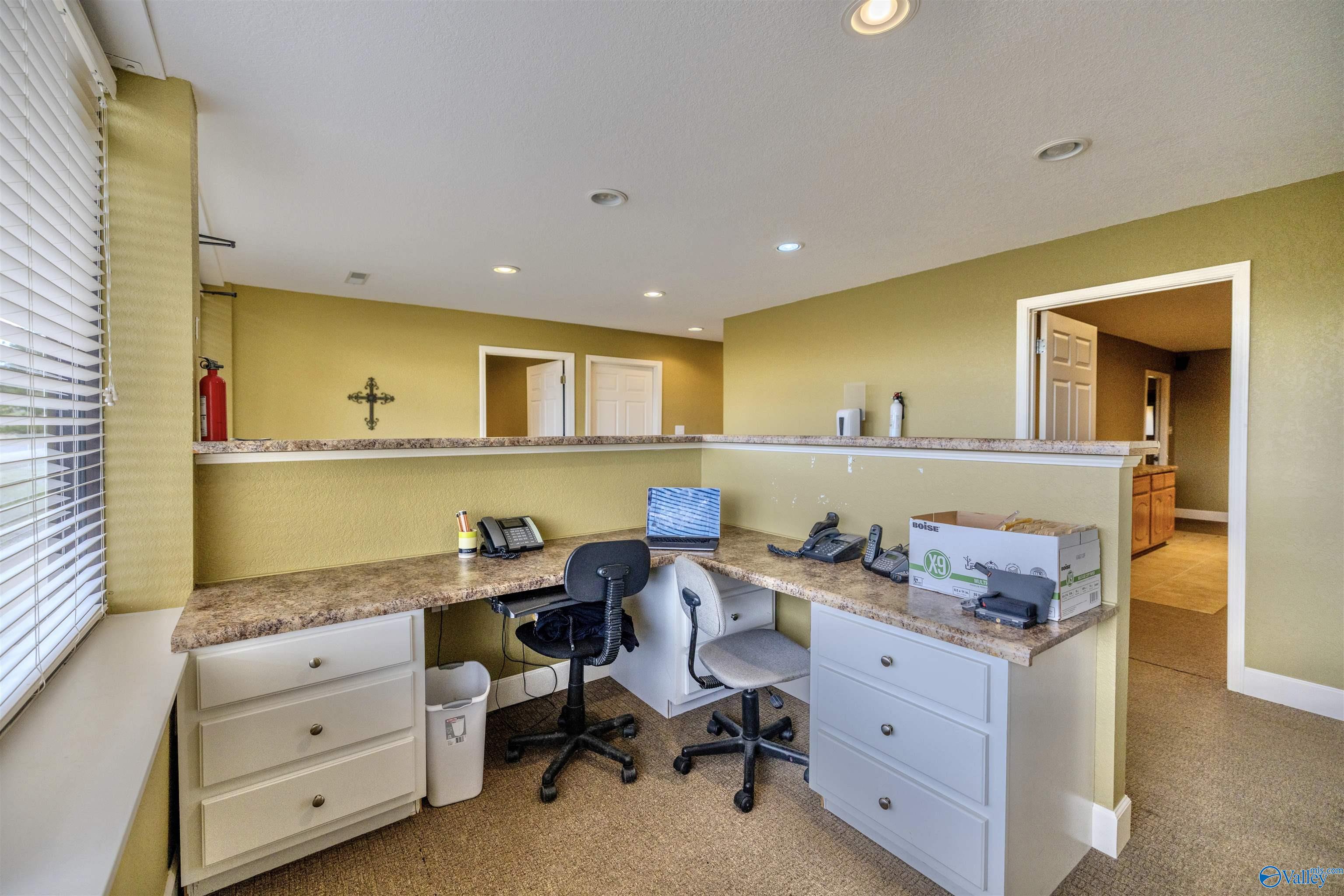 1600 Military Street N