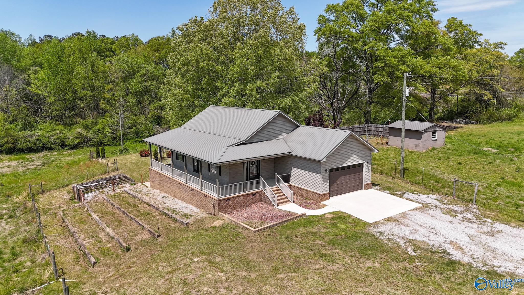 1865 County Road 131