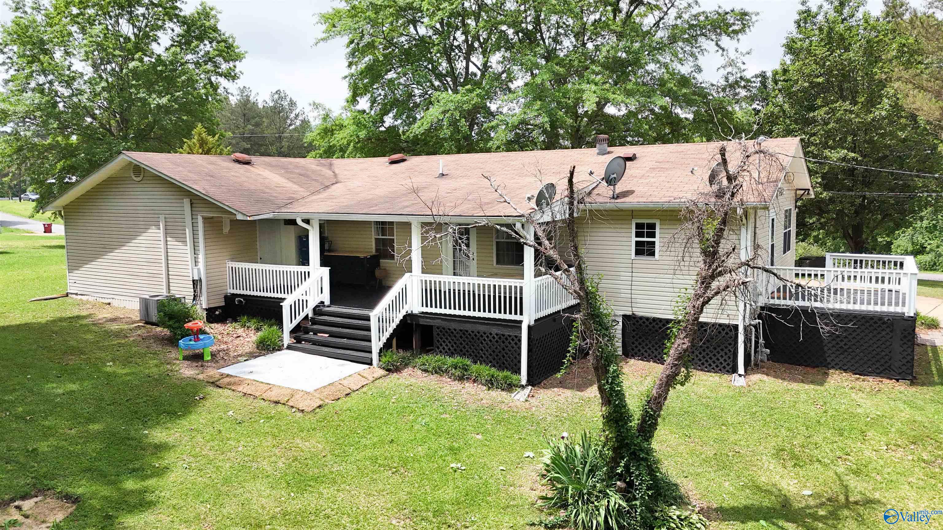 610 Grover Davis Road