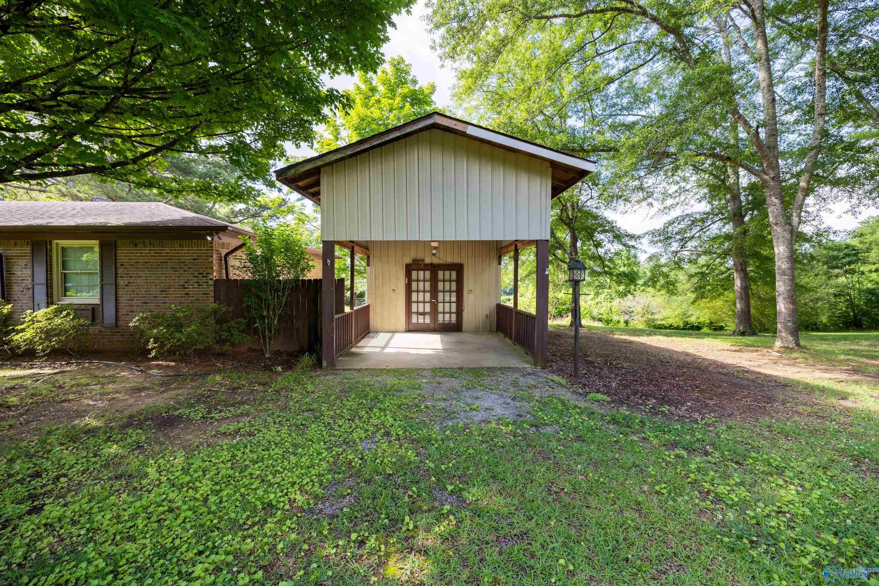 487 Rock Cliff Road
