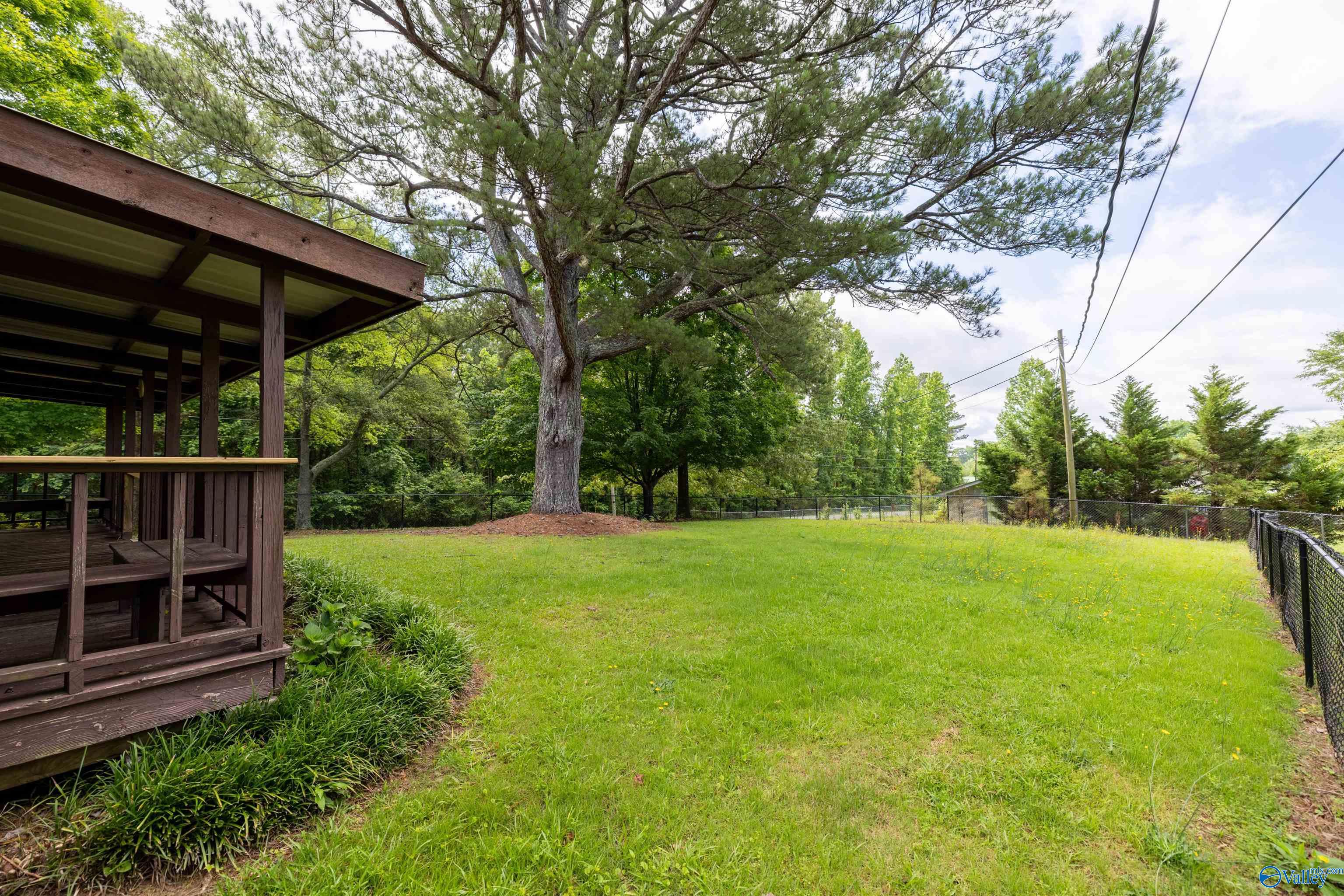 487 Rock Cliff Road