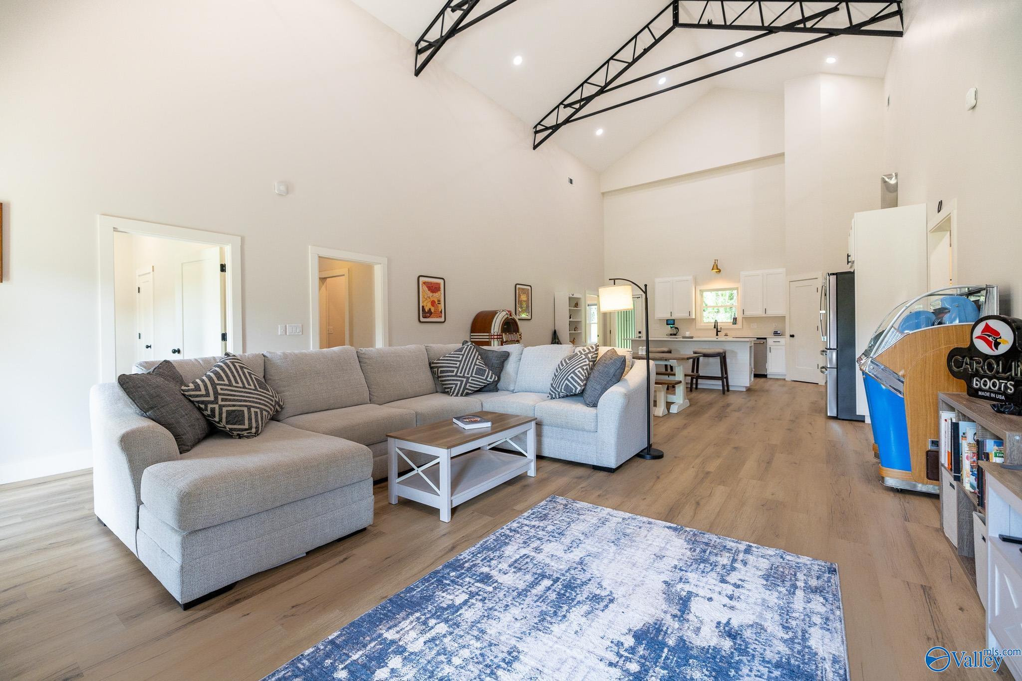 1081 County Highway 25