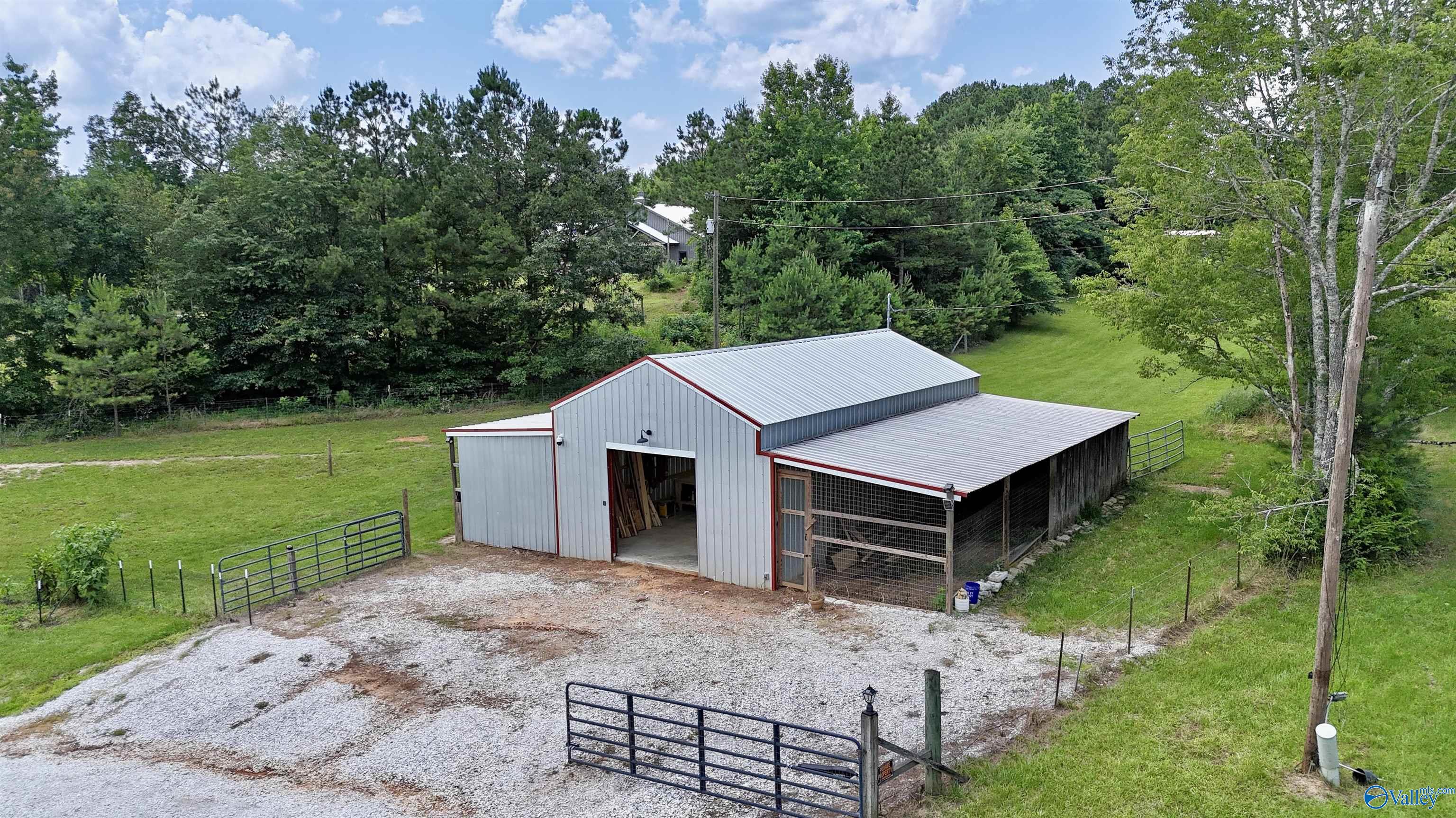 1081 County Highway 25