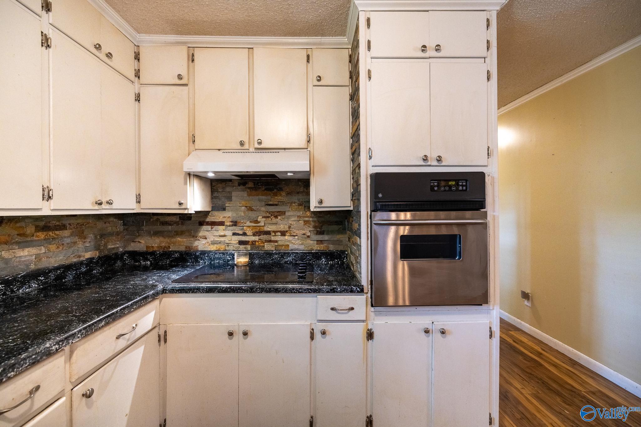 172 Bluff Circle