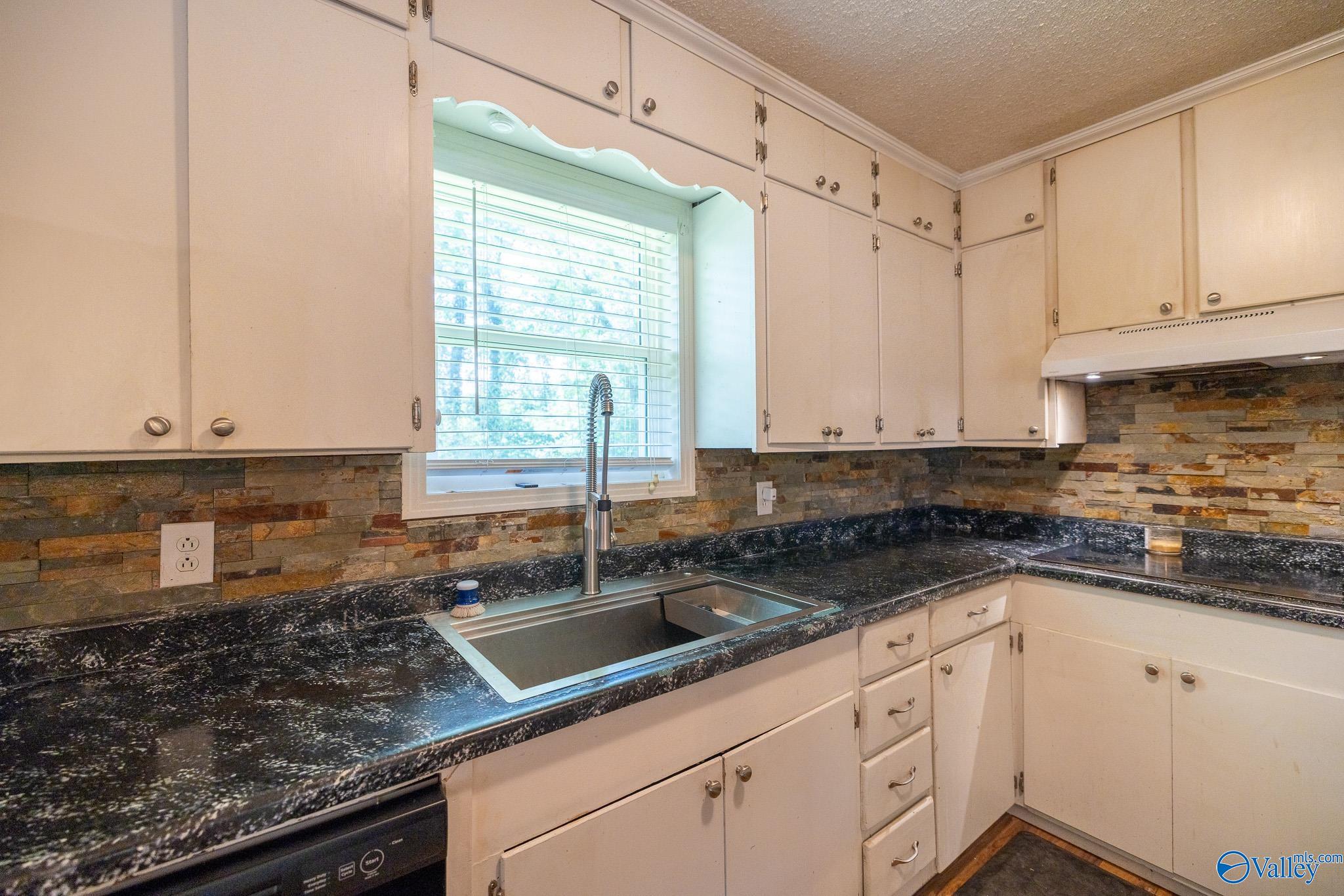172 Bluff Circle