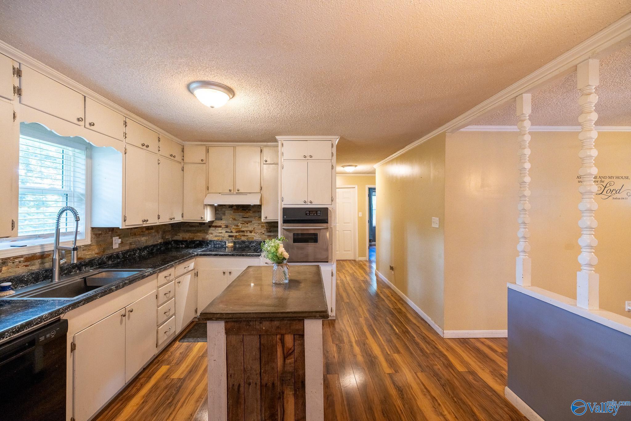 172 Bluff Circle