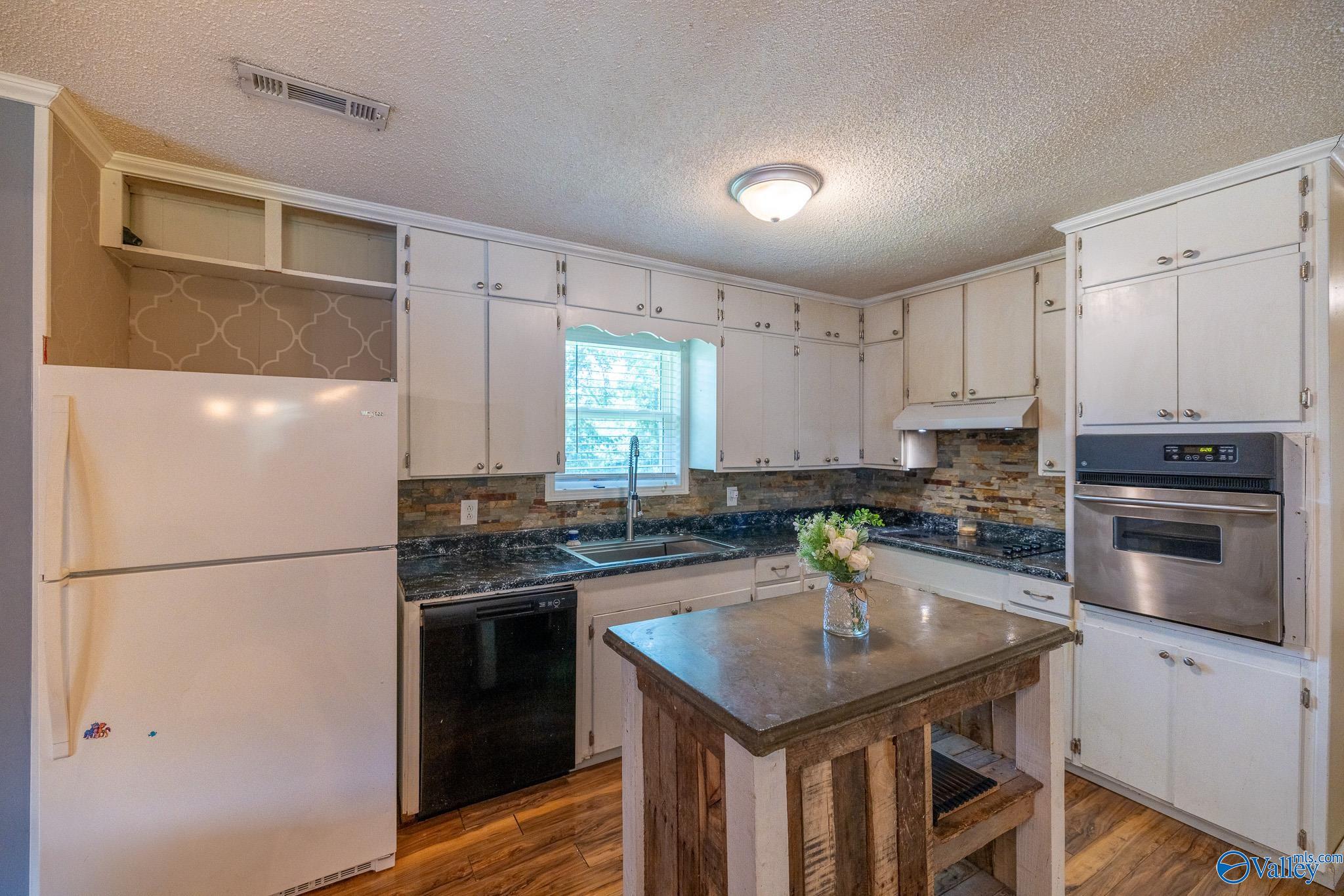172 Bluff Circle