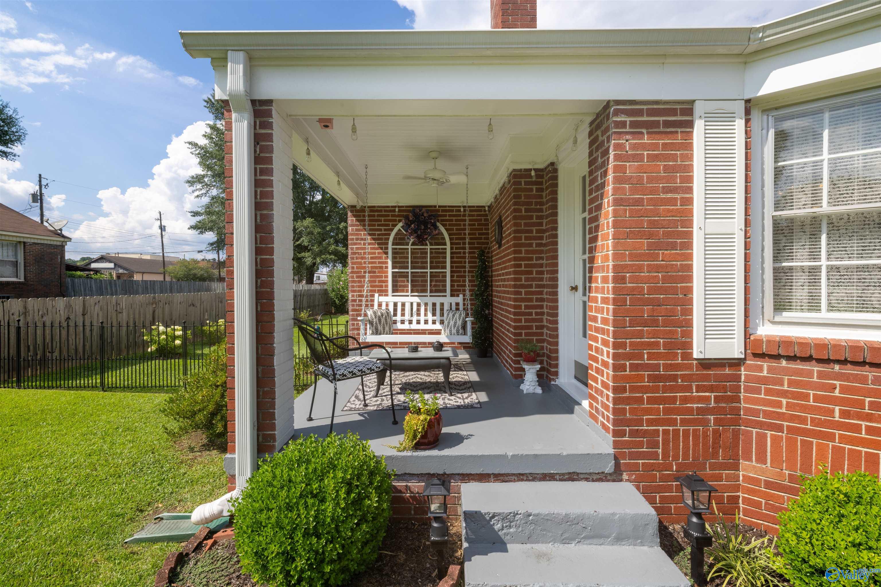 165 3rd Avenue SE