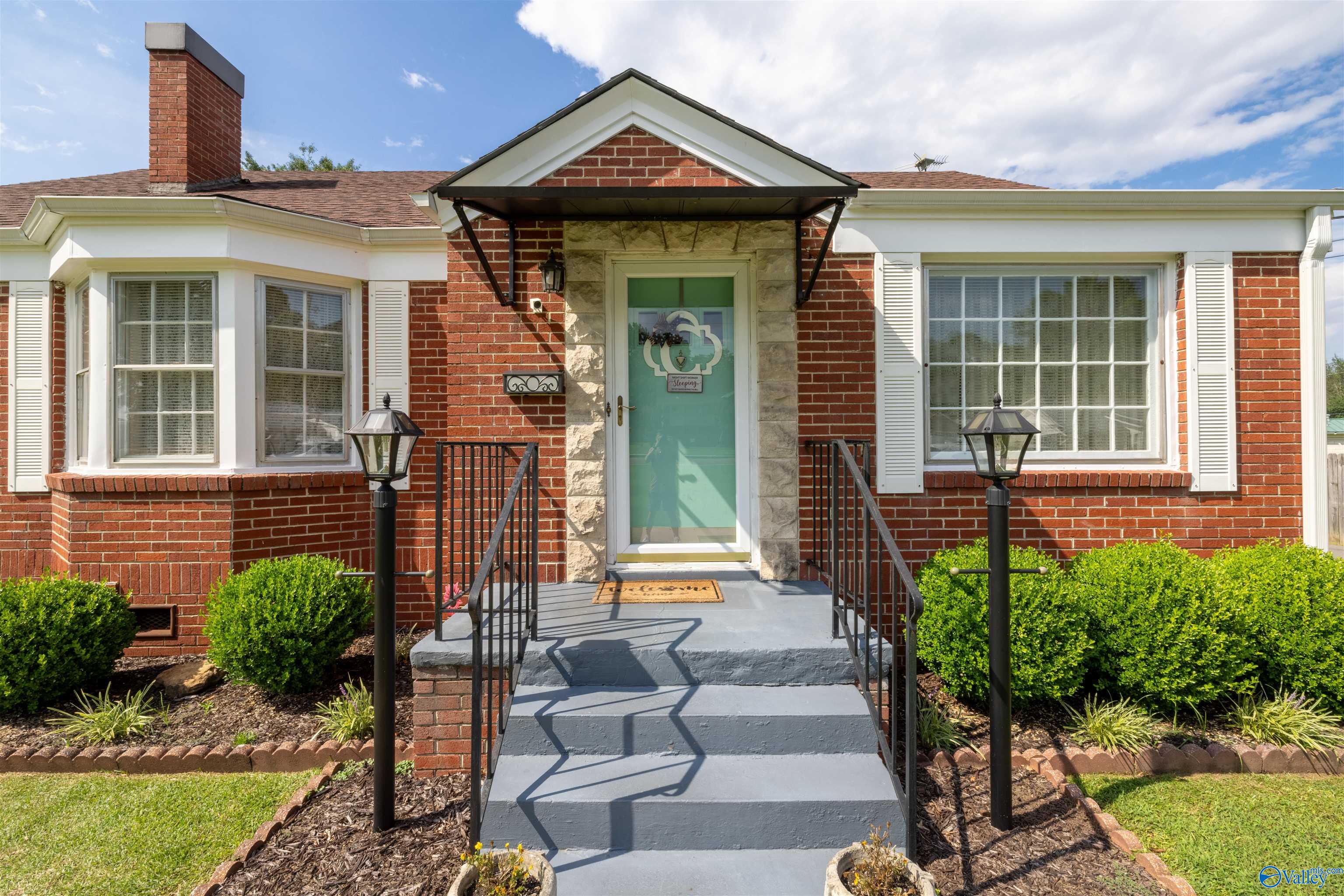 165 3rd Avenue SE