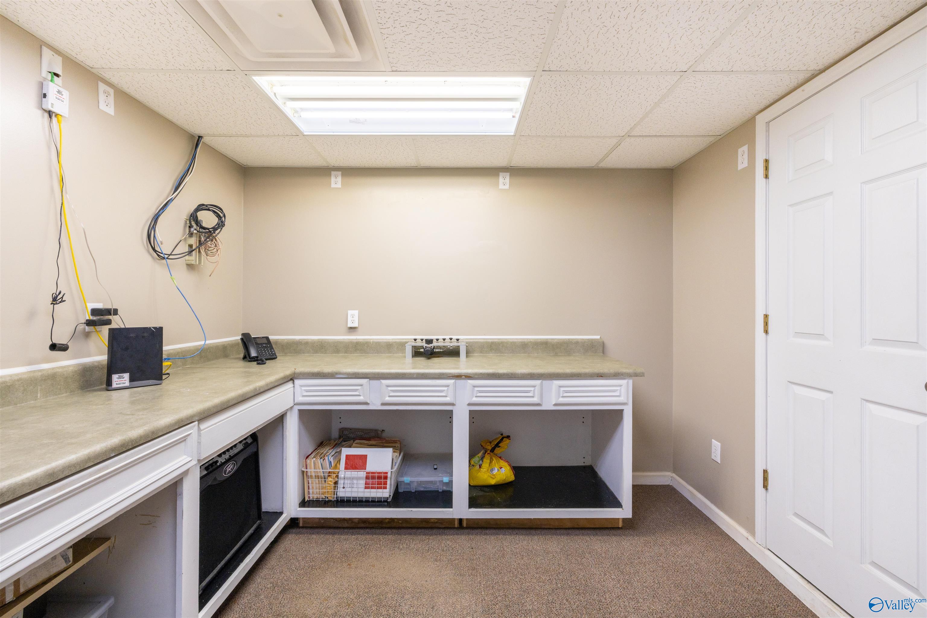 281 Military Street S