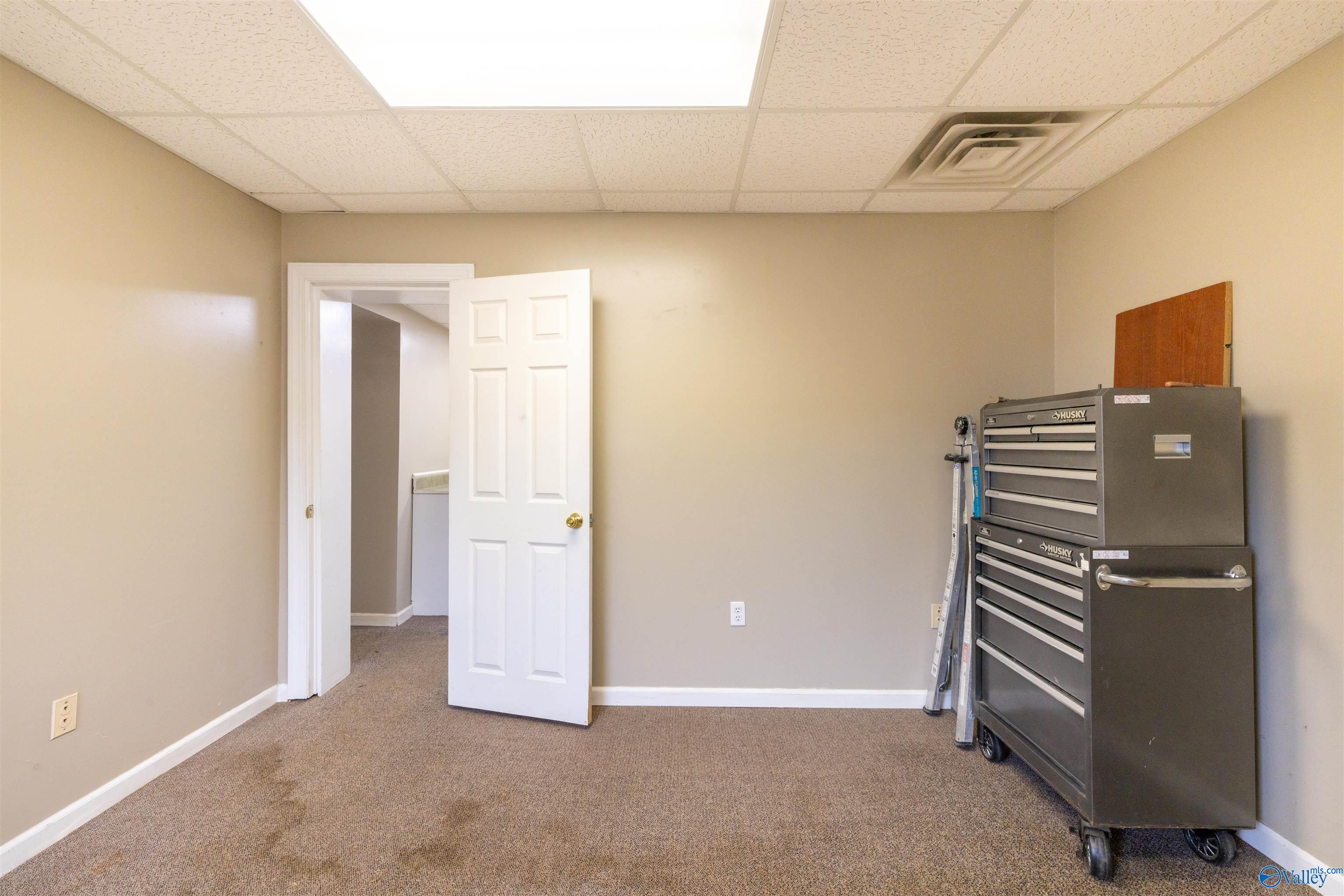 281 Military Street S