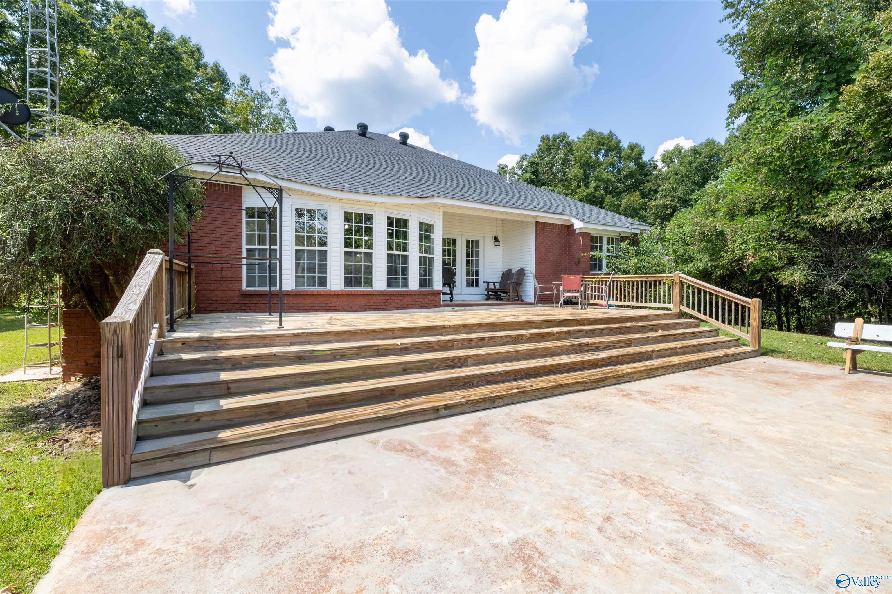 2000 Buttahatchee Drive