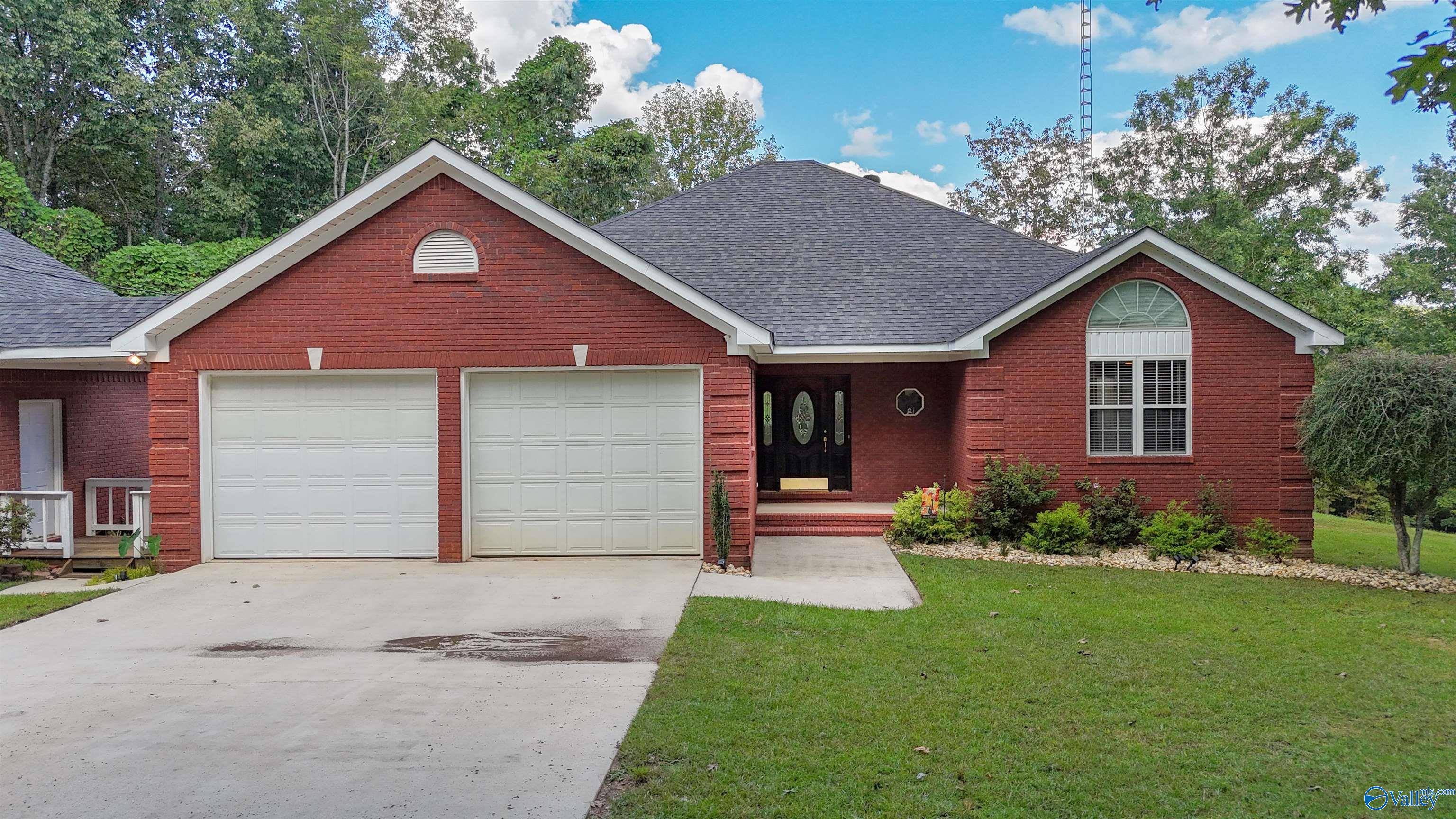 2000 Buttahatchee Drive