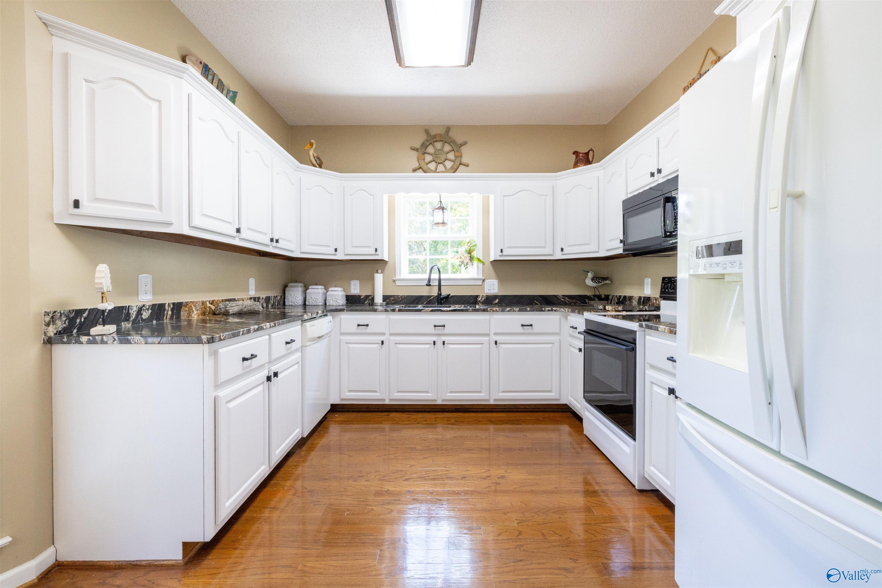 2000 Buttahatchee Drive