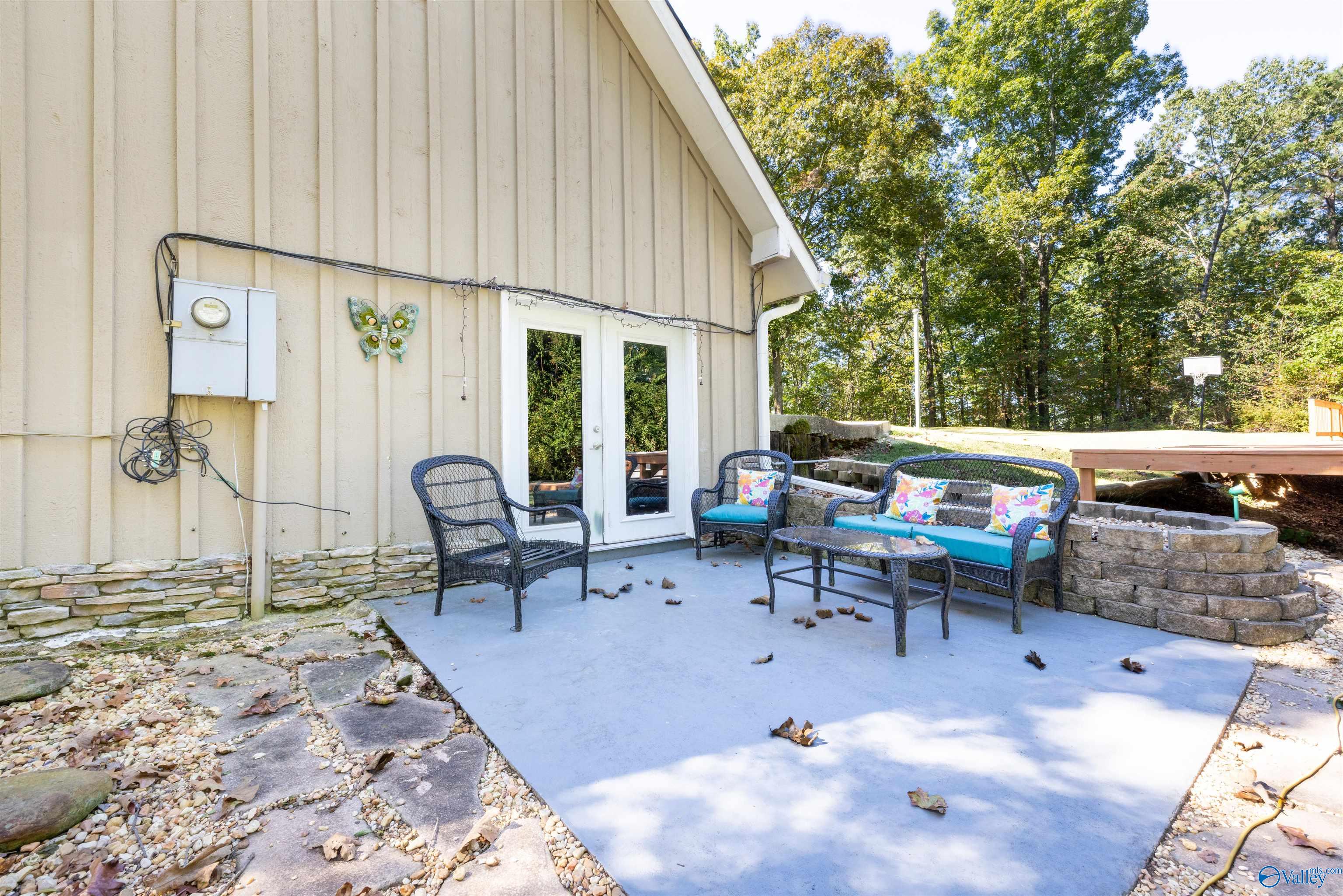 572 County Highway 1