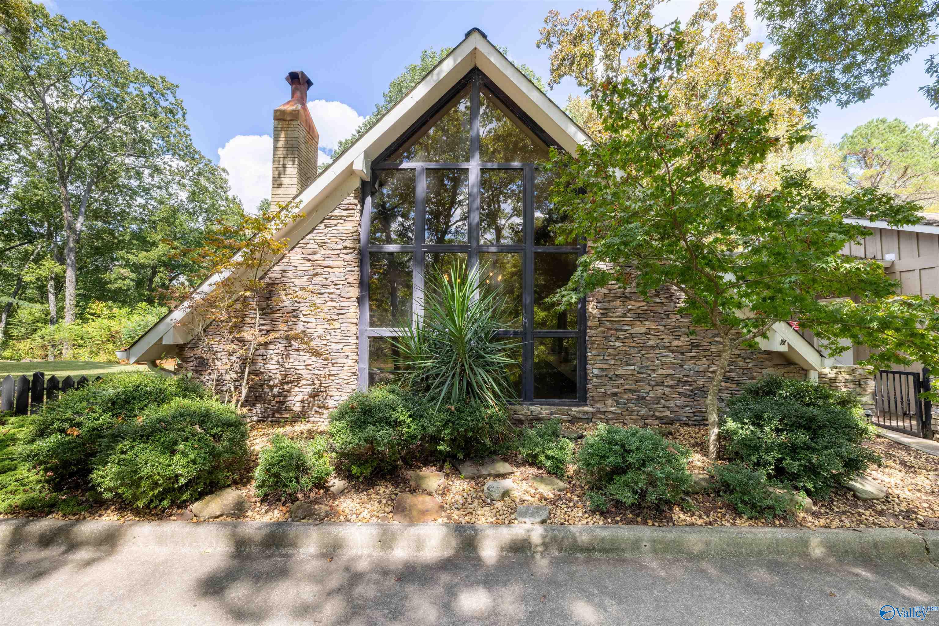 572 County Highway 1