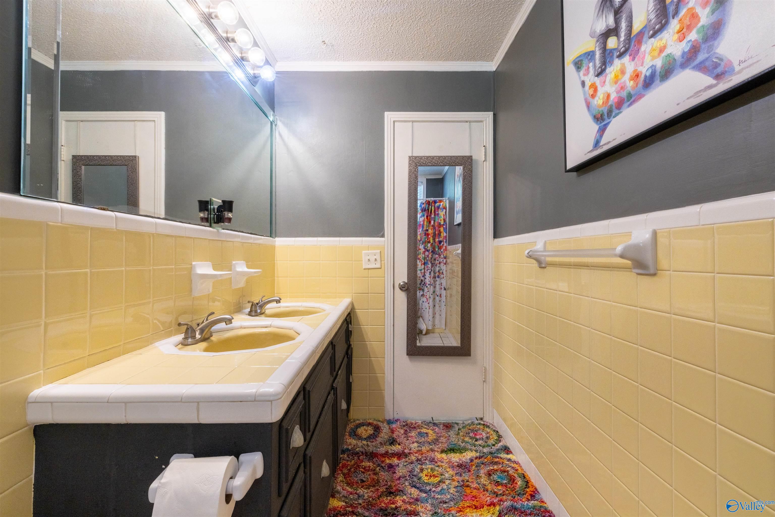 572 County Highway 1