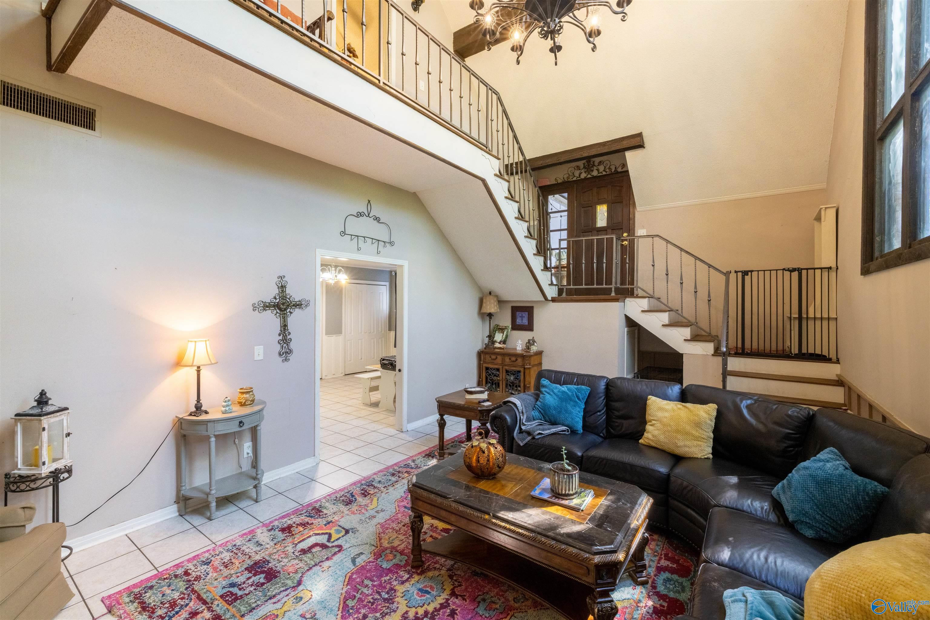 572 County Highway 1