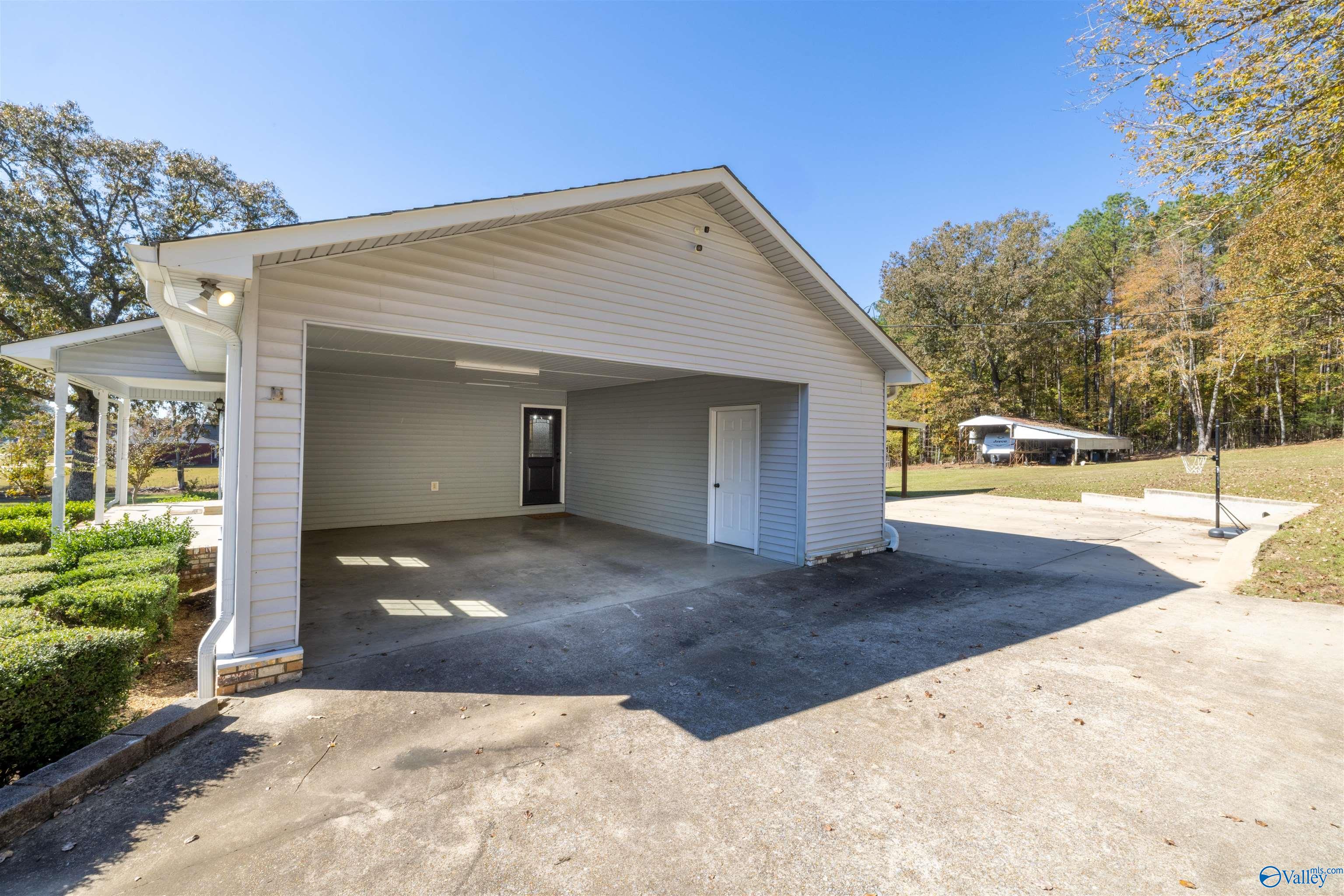 1487 County Highway 107