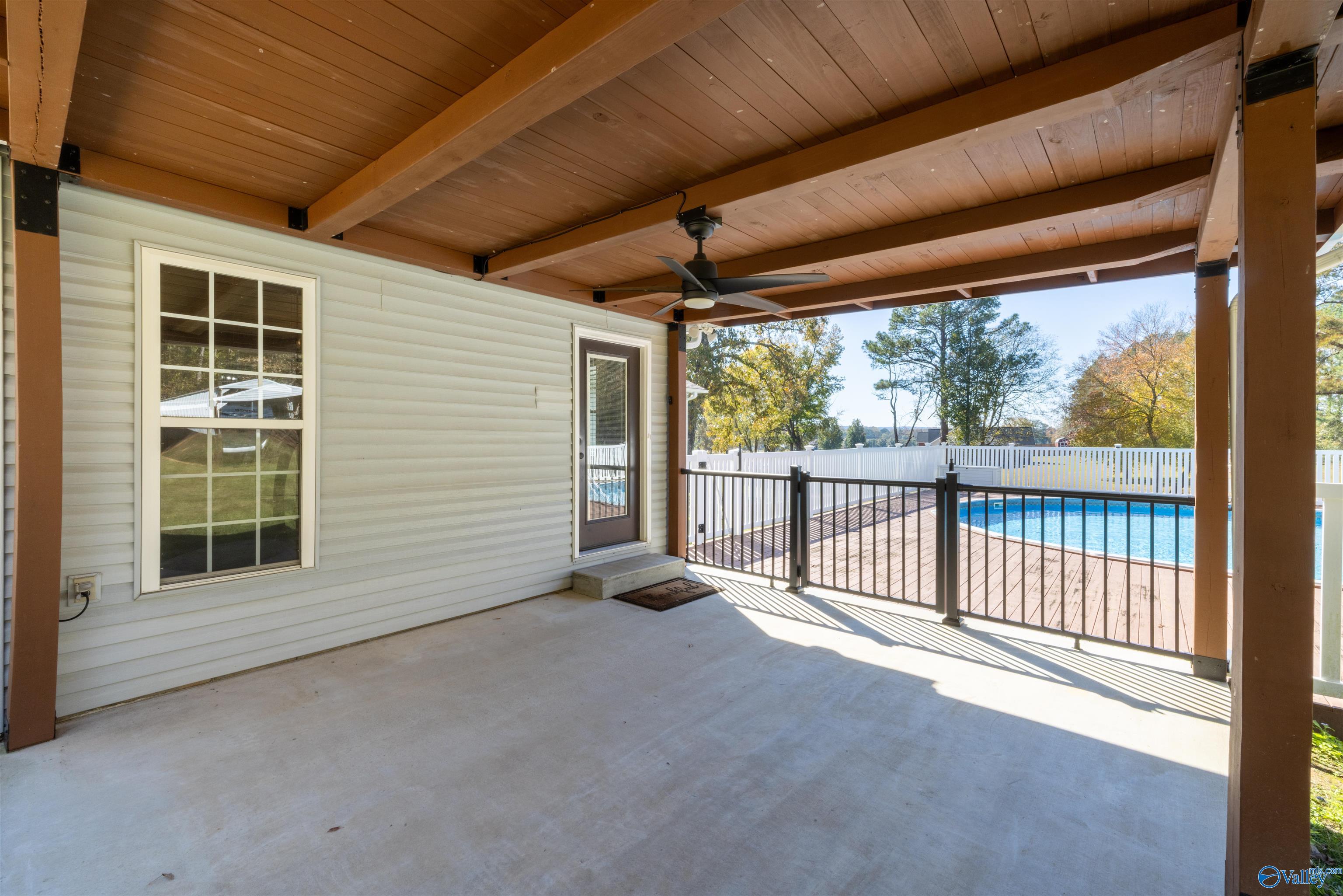 1487 County Highway 107