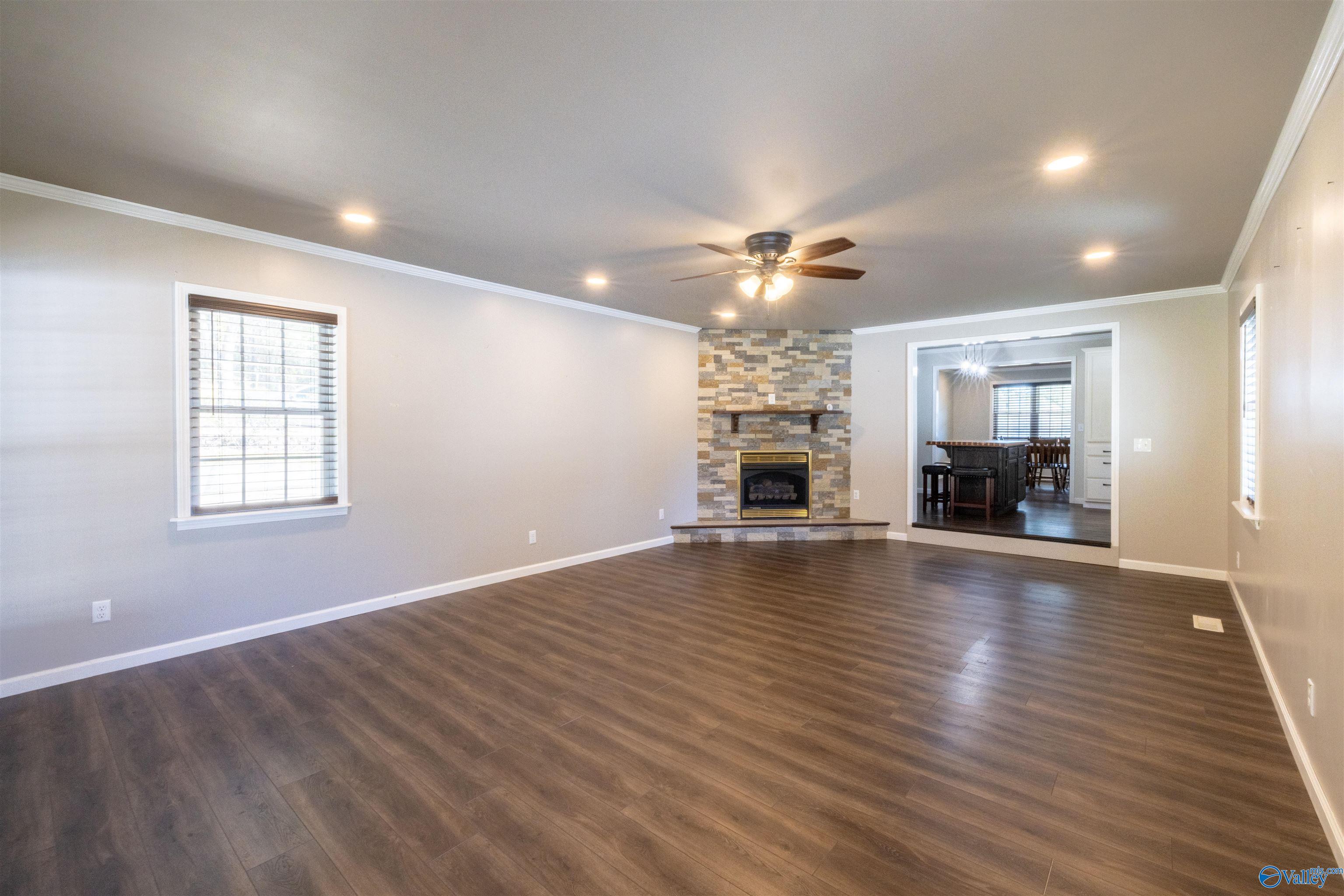 1487 County Highway 107