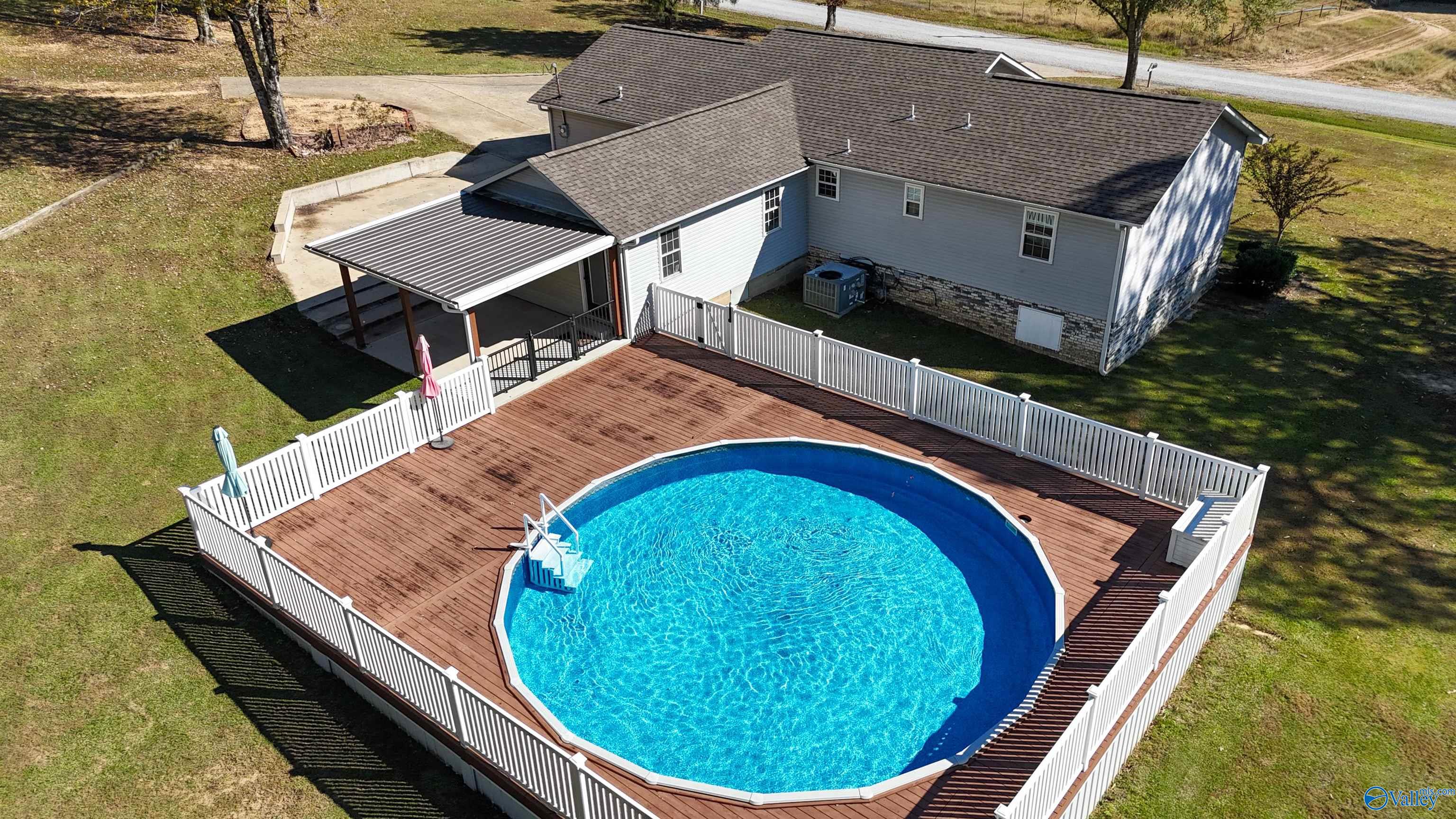 1487 County Highway 107