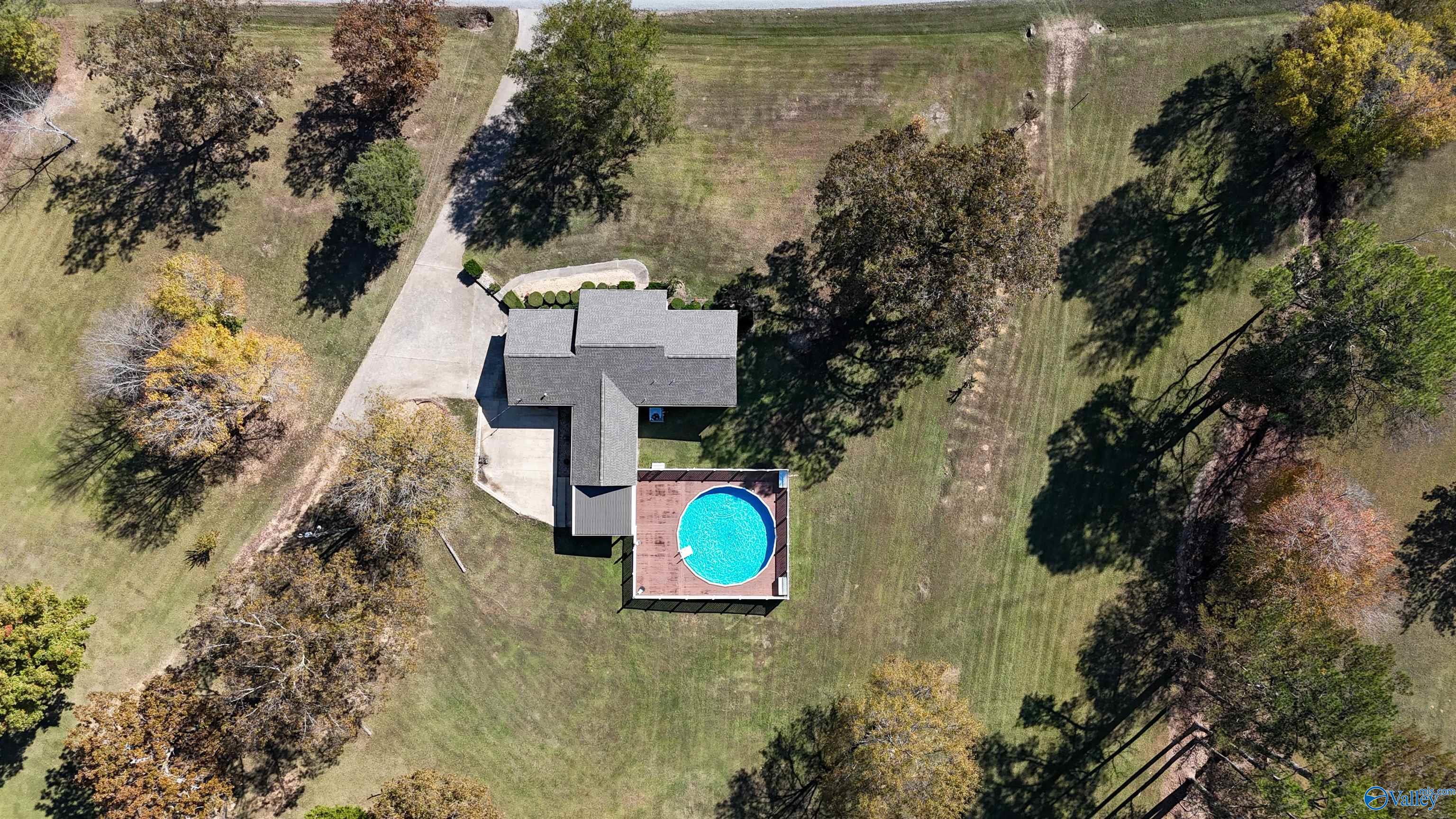 1487 County Highway 107