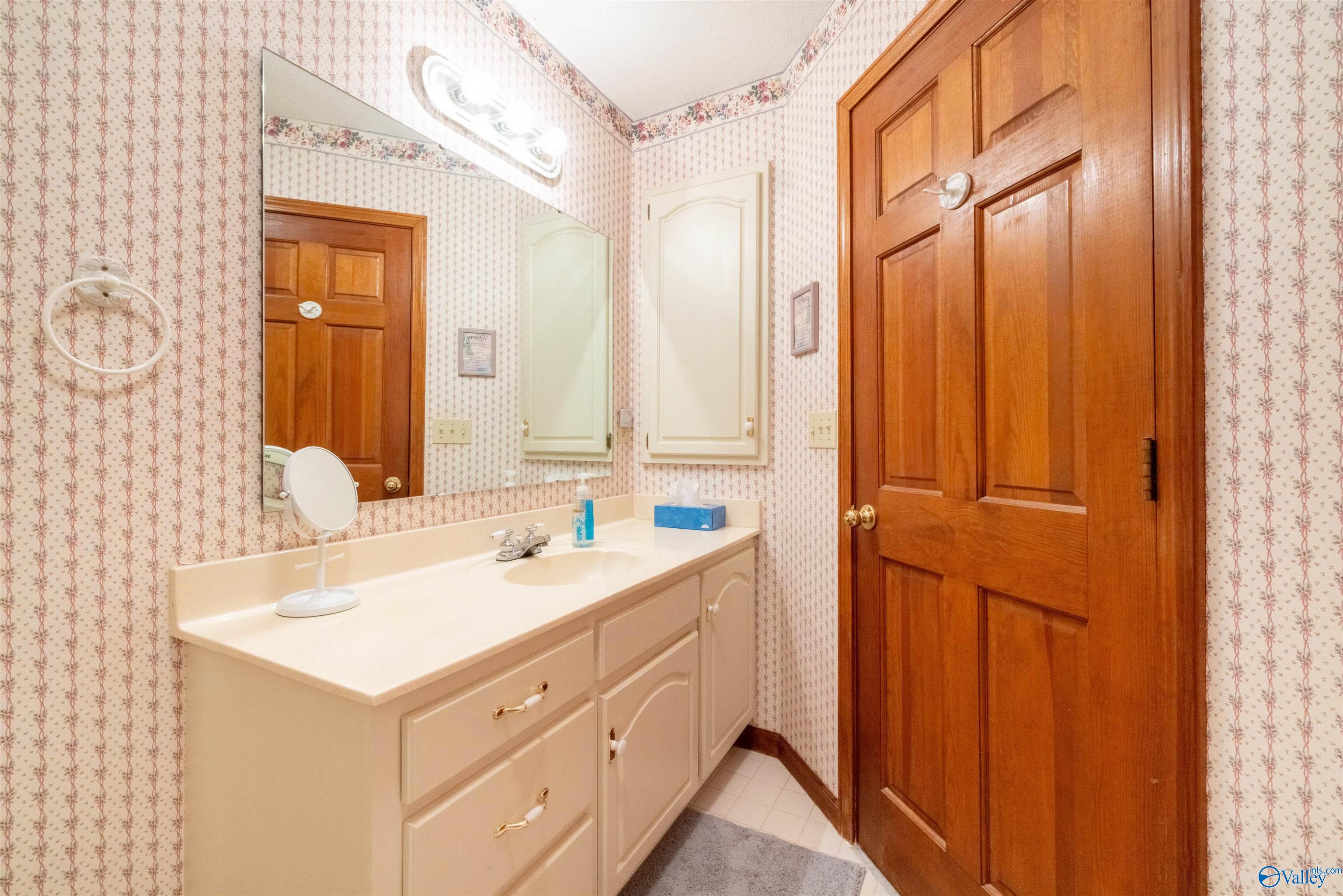 450 County Highway 1