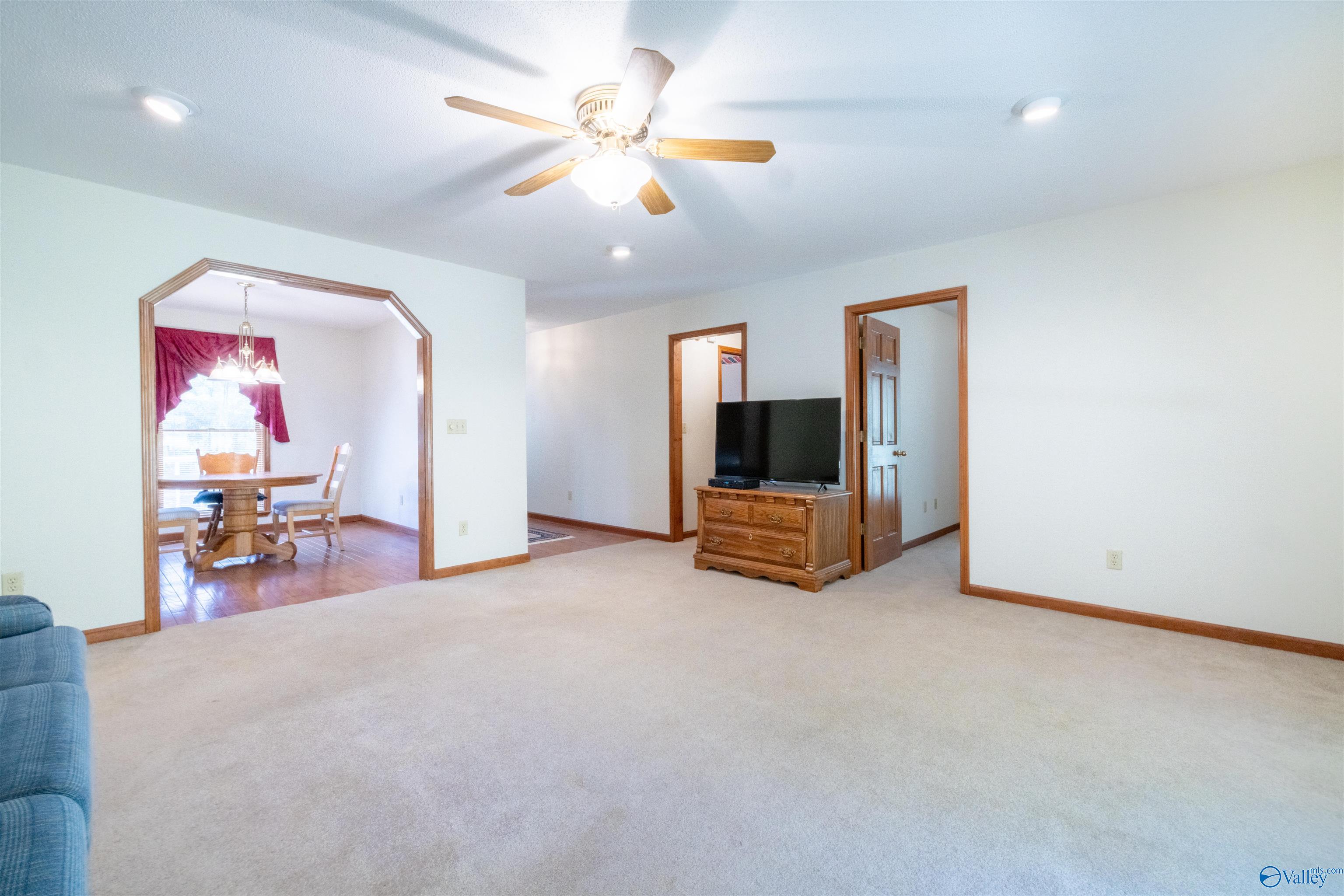 450 County Highway 1