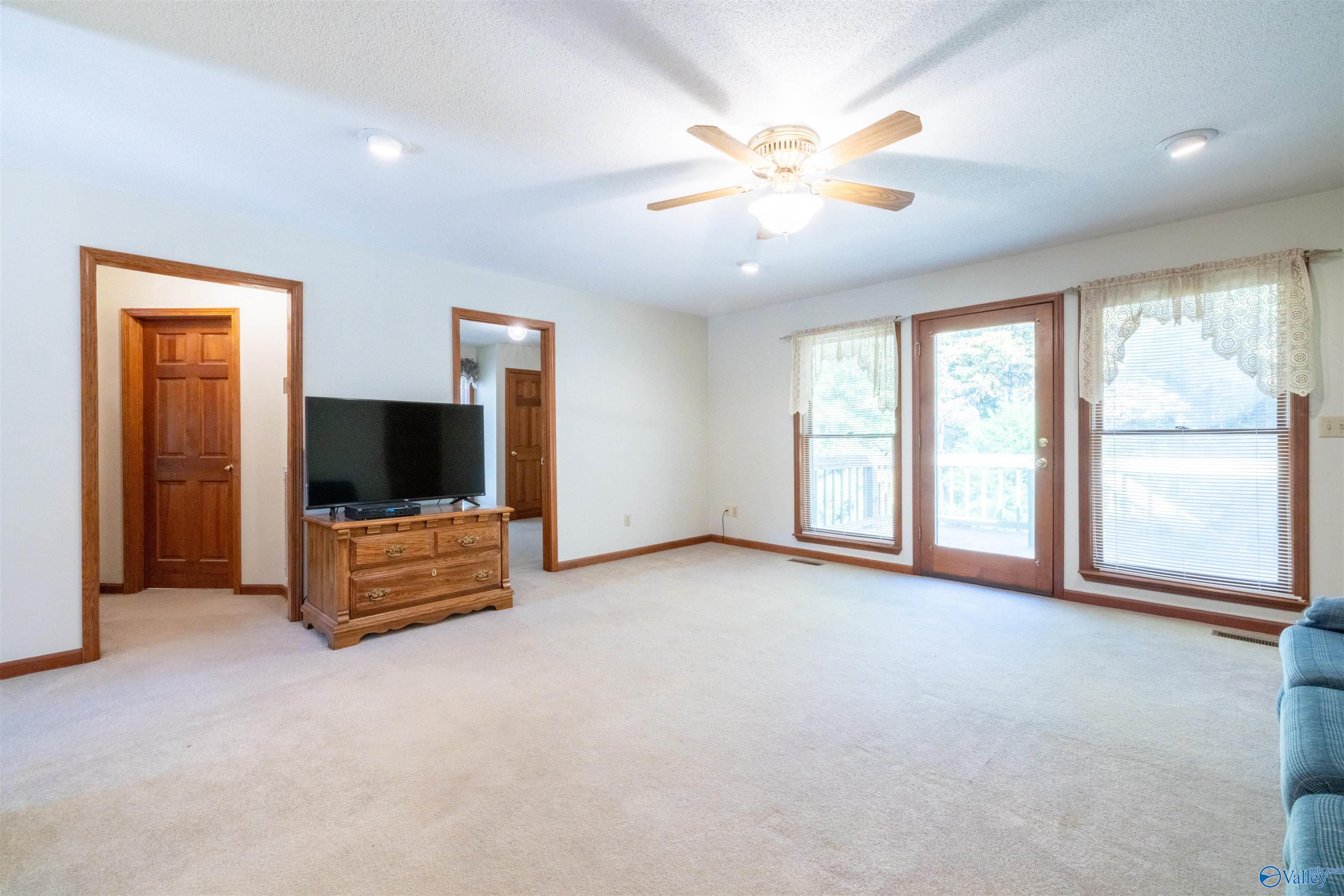 450 County Highway 1