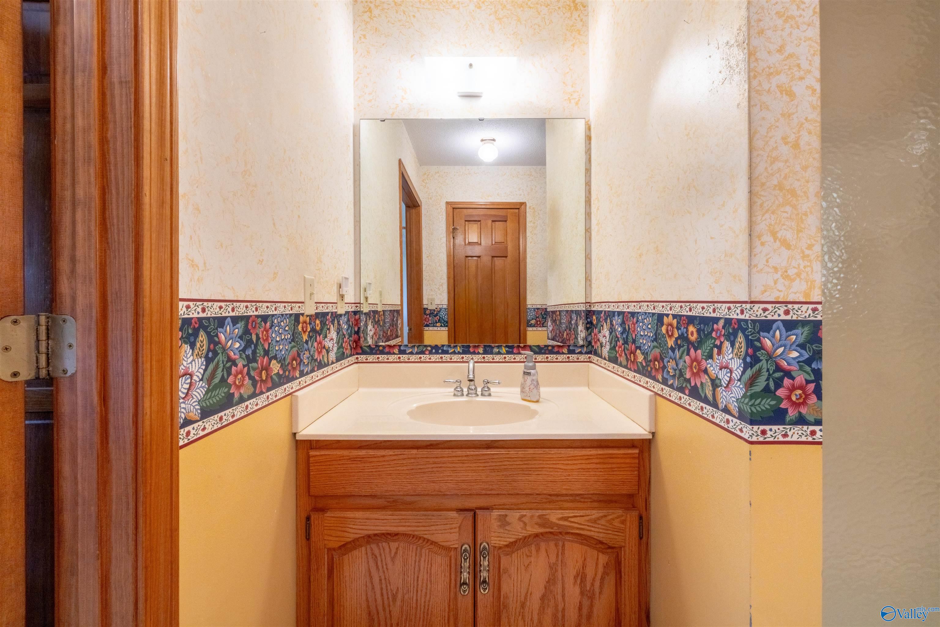 450 County Highway 1