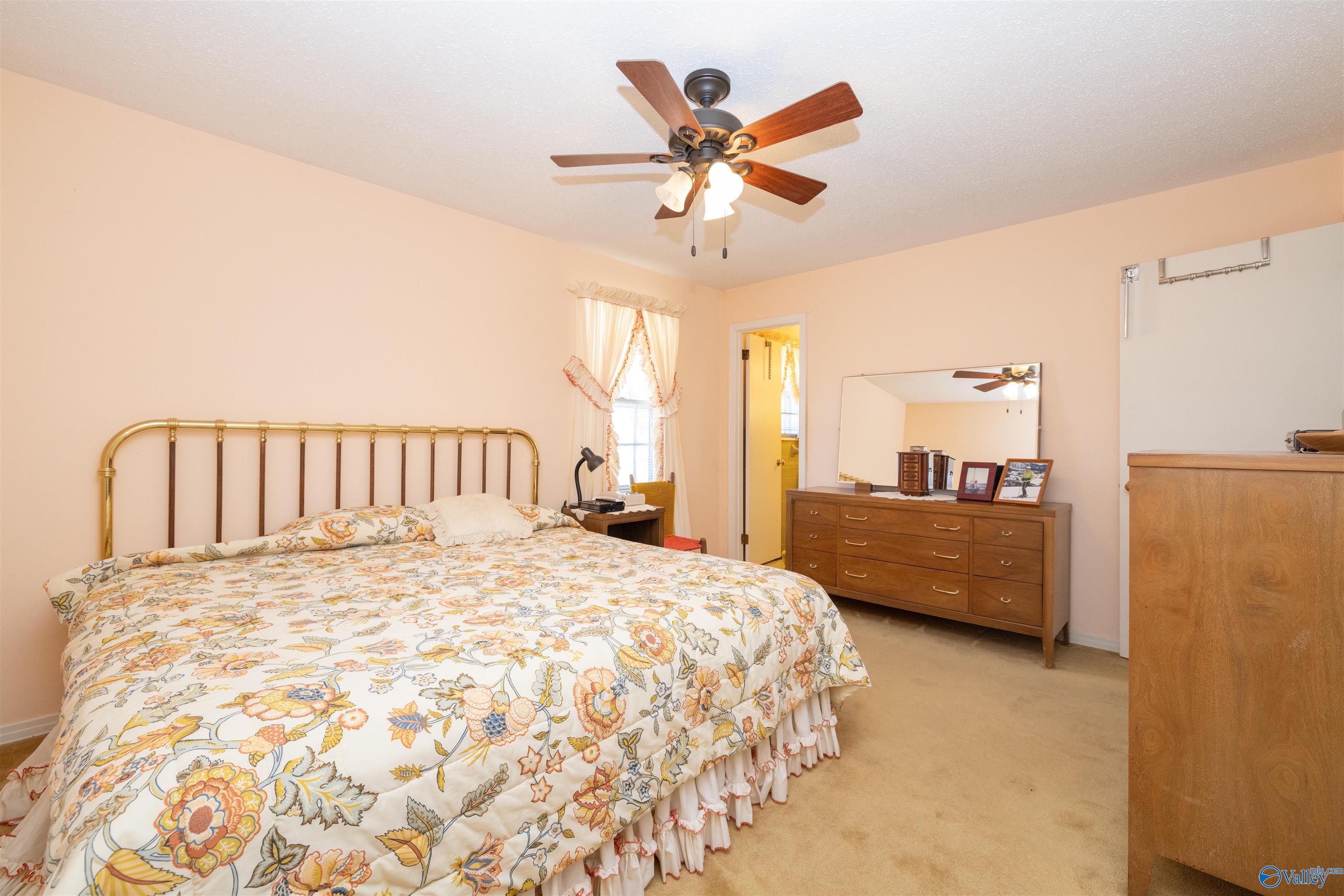 900 County Highway 35